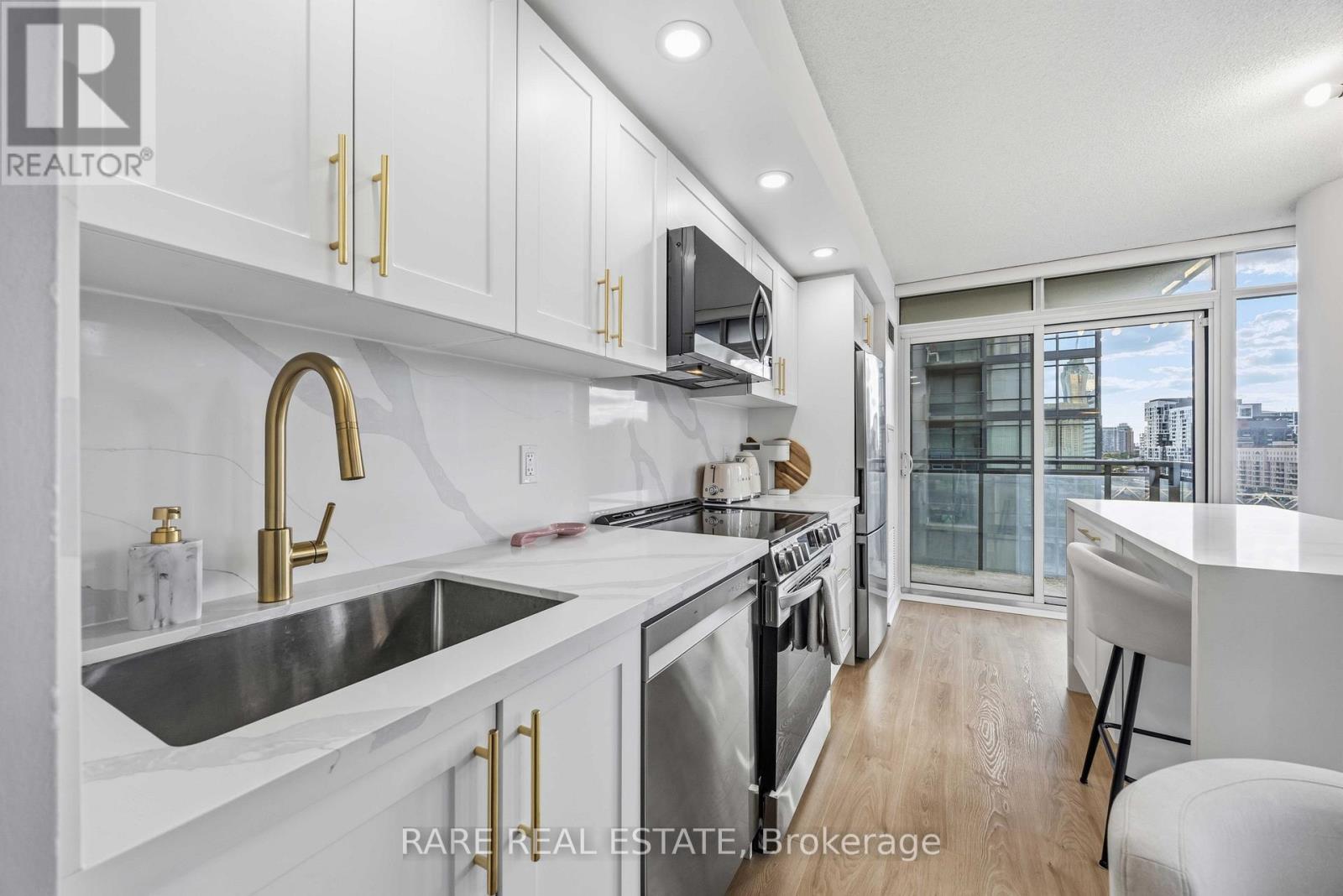 1002 - 4k Spadina Avenue, Toronto, Ontario  M5V 3Y4 - Photo 5 - C13450086