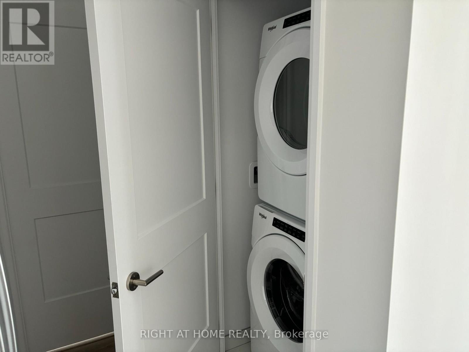 3118 - 50 Dunfield Avenue, Toronto, Ontario M4S 0E4 - Photo 3 - C13450090