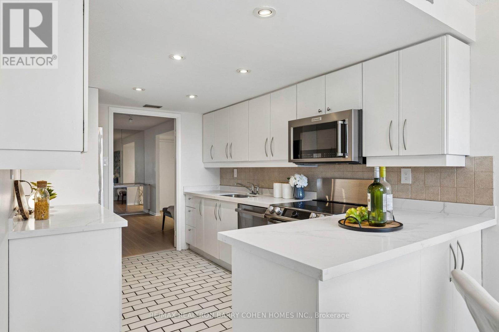 301 - 360 Bloor Street E, Toronto, Ontario  M4W 3M3 - Photo 20 - C13450144