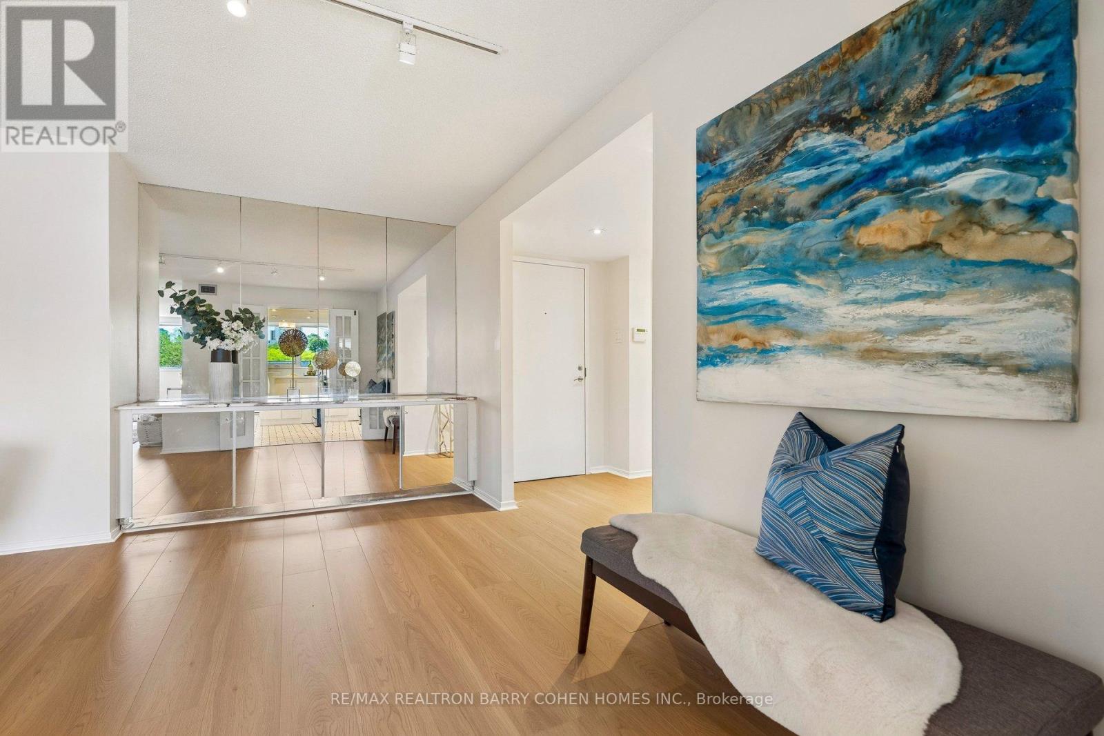 301 - 360 Bloor Street E, Toronto, Ontario  M4W 3M3 - Photo 3 - C13450144
