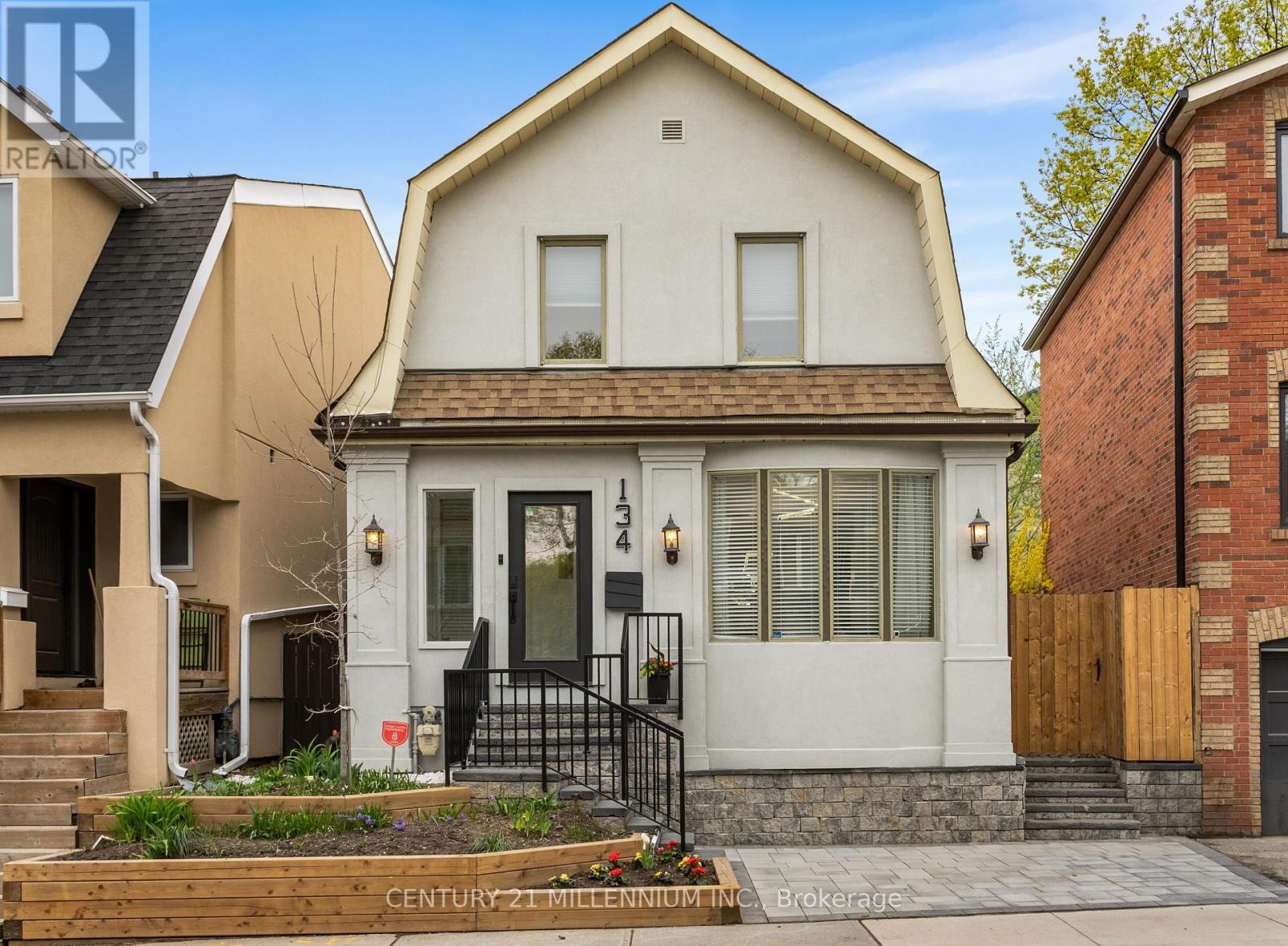 134 Helendale Avenue, Toronto, Ontario  M4R 1C7 - Photo 5 - C13450146