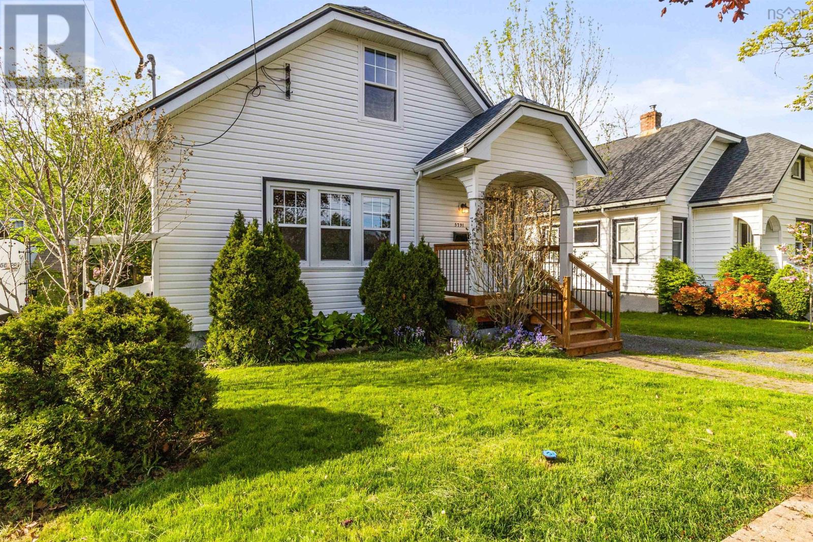 5791 Southwood Drive, Halifax, Nova Scotia  B3H 1E6 - Photo 4 - 202614540