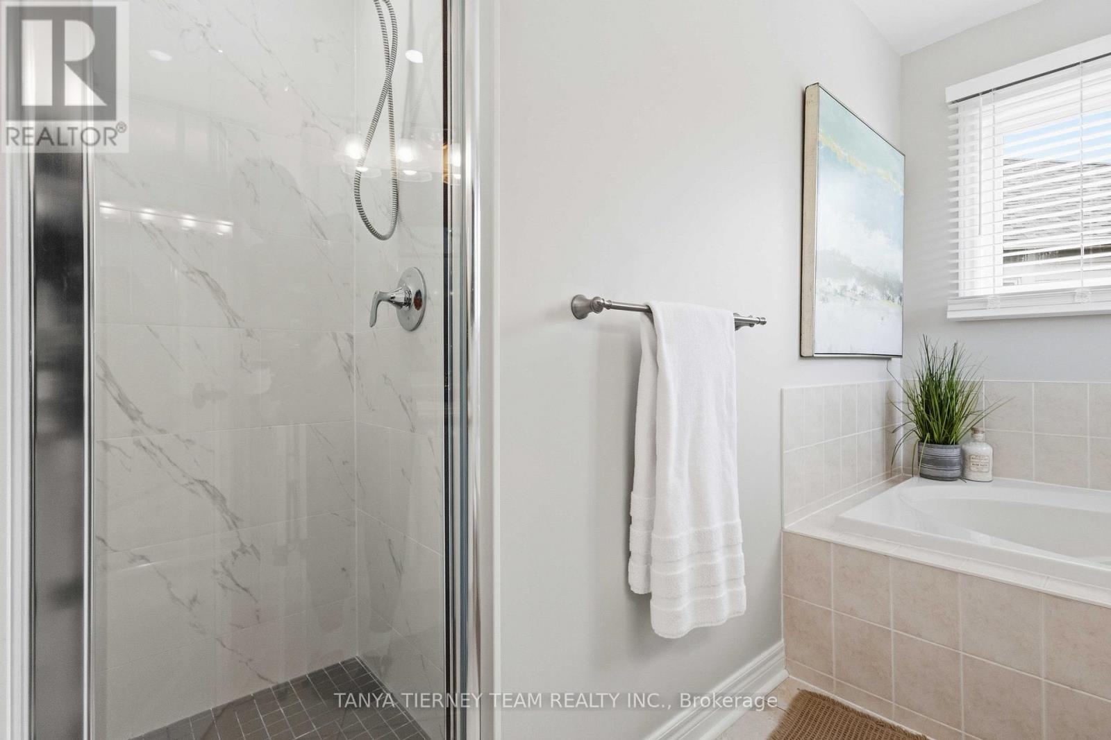 64 Tunney Place, Whitby, Ontario  L1M 2G5 - Photo 30 - E13450000