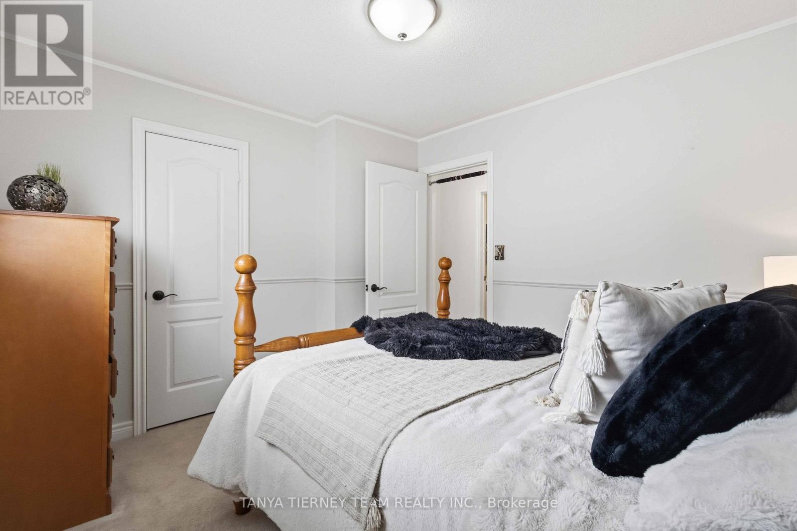 64 Tunney Place, Whitby, Ontario  L1M 2G5 - Photo 33 - E13450000
