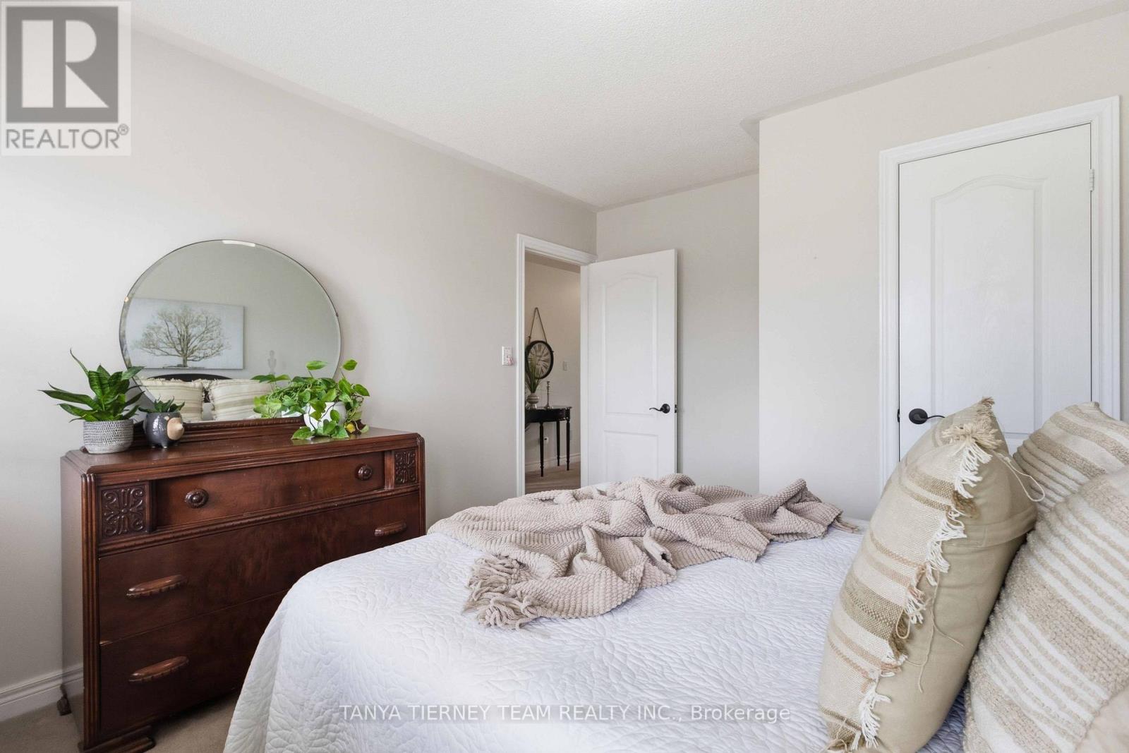 64 Tunney Place, Whitby, Ontario  L1M 2G5 - Photo 36 - E13450000