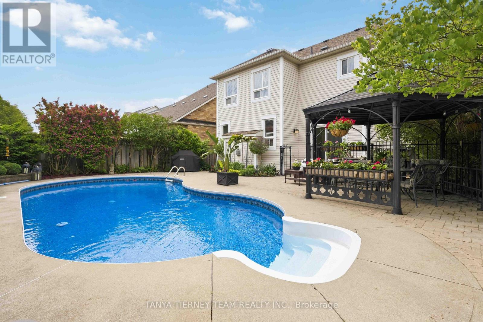 64 Tunney Place, Whitby, Ontario  L1M 2G5 - Photo 41 - E13450000