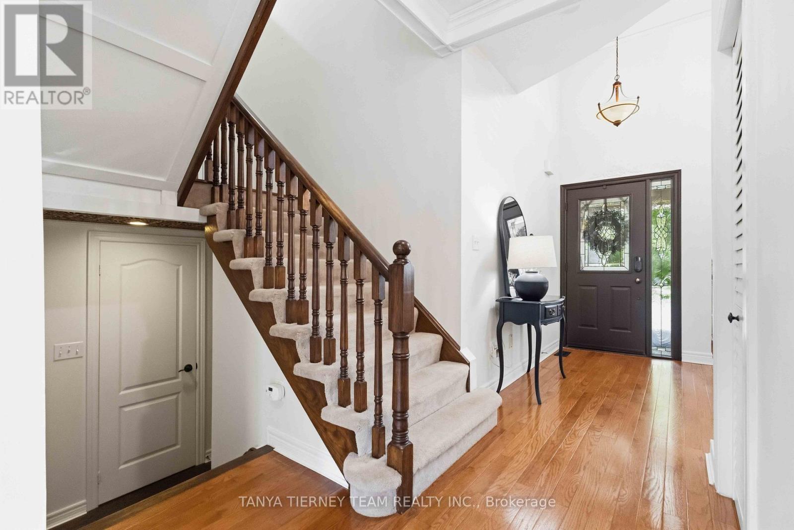 64 Tunney Place, Whitby, Ontario  L1M 2G5 - Photo 5 - E13450000
