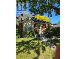 22 AIRLEY CRESCENT, Toronto, Ontario