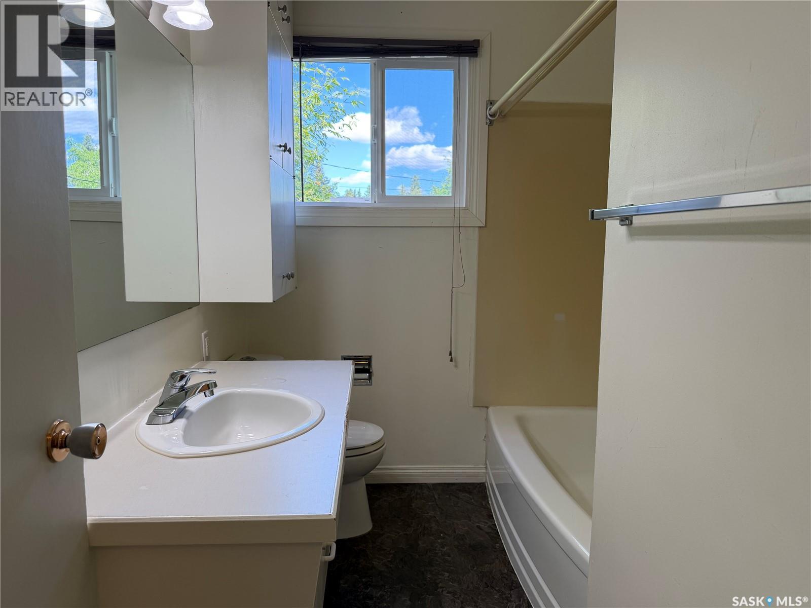 110 Hatton Avenue E, Melfort, Saskatchewan  S0E 1A0 - Photo 14 - SK030774