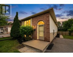 280 OWENS CRESCENT, Kingston, Ontario