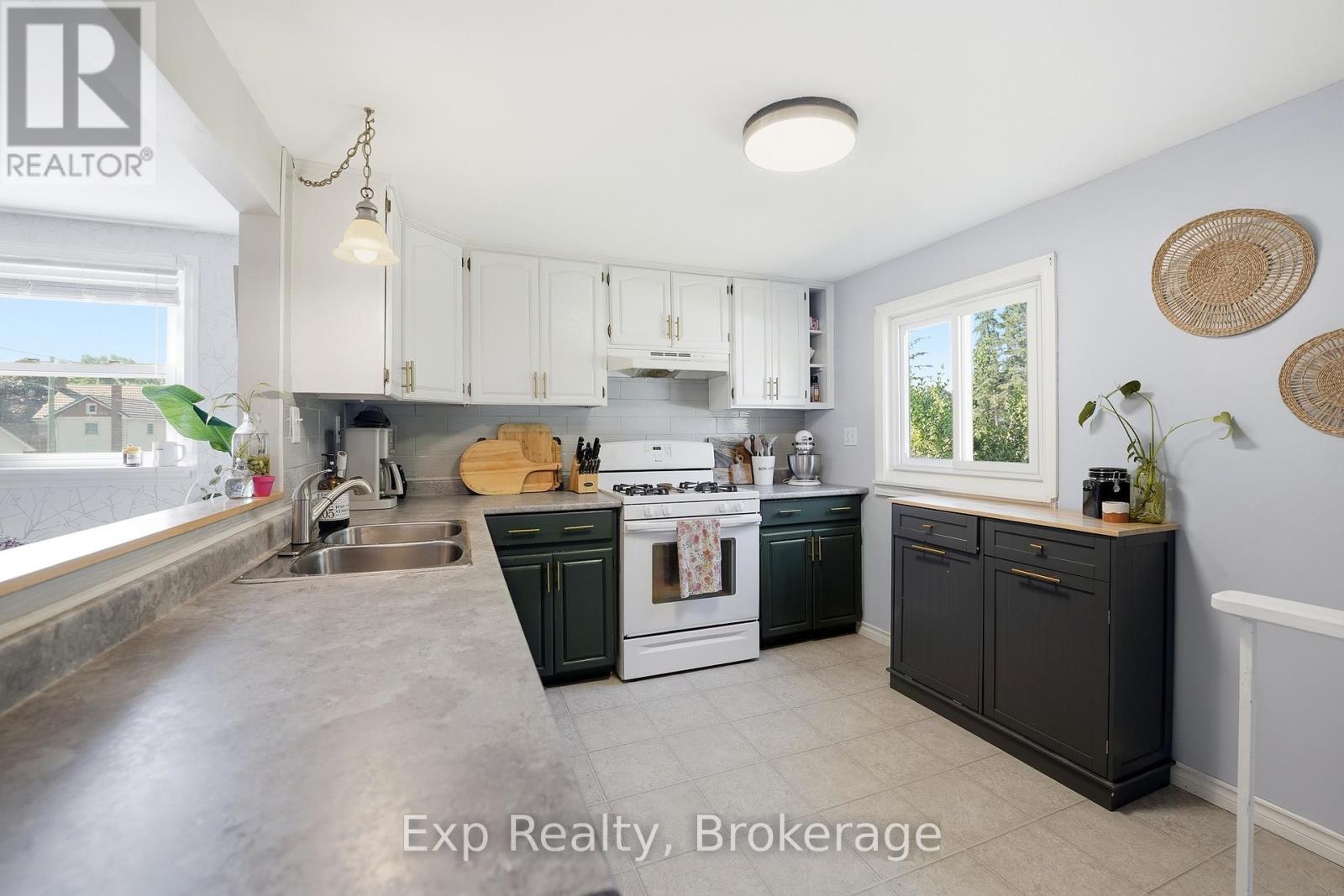 34 South Park Street, Quinte West, Ontario  K0K 2C0 - Photo 10 - X13450292