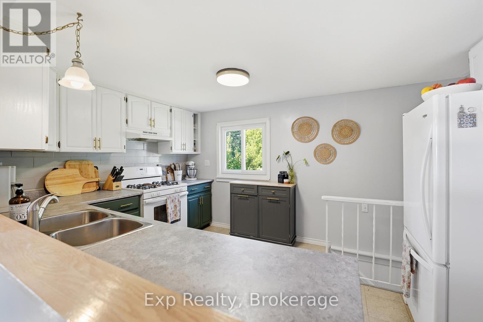 34 South Park Street, Quinte West, Ontario  K0K 2C0 - Photo 9 - X13450292