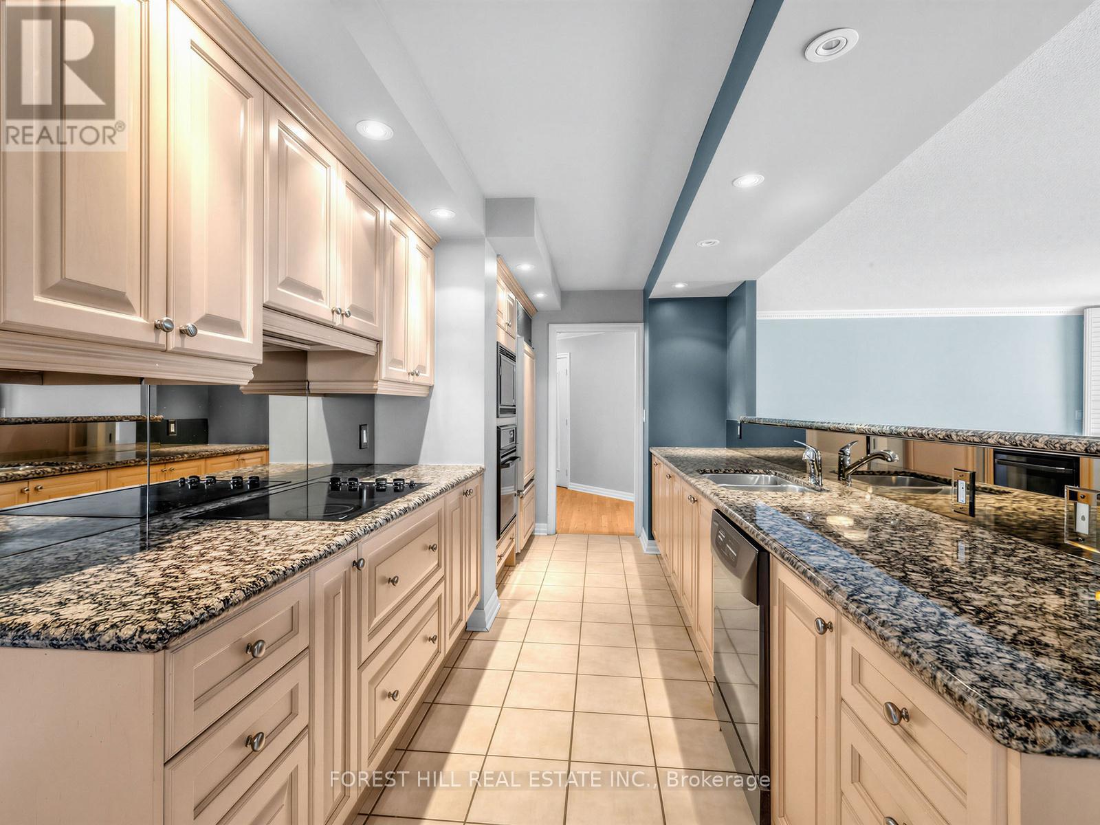 412 - 2727 Yonge Street, Toronto, Ontario  M4N 3R6 - Photo 10 - C13425990