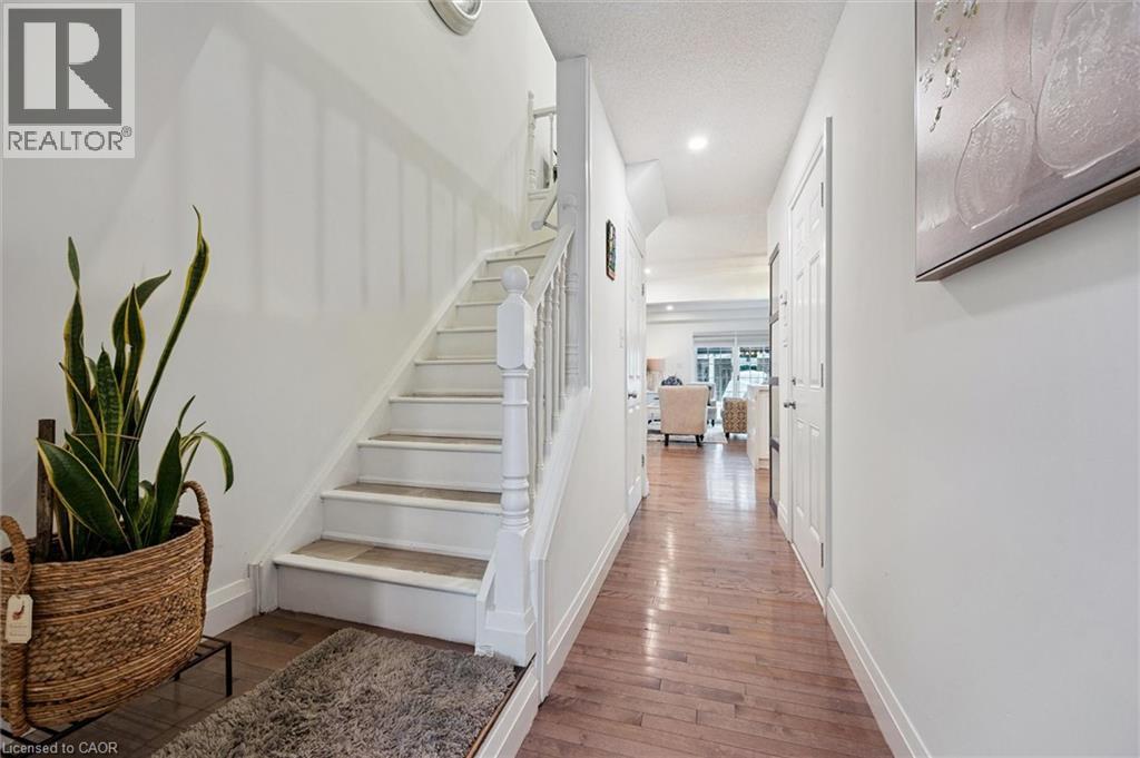 491 Beaumont Crescent, Kitchener, Ontario  N2A 0C4 - Photo 2 - 40839618