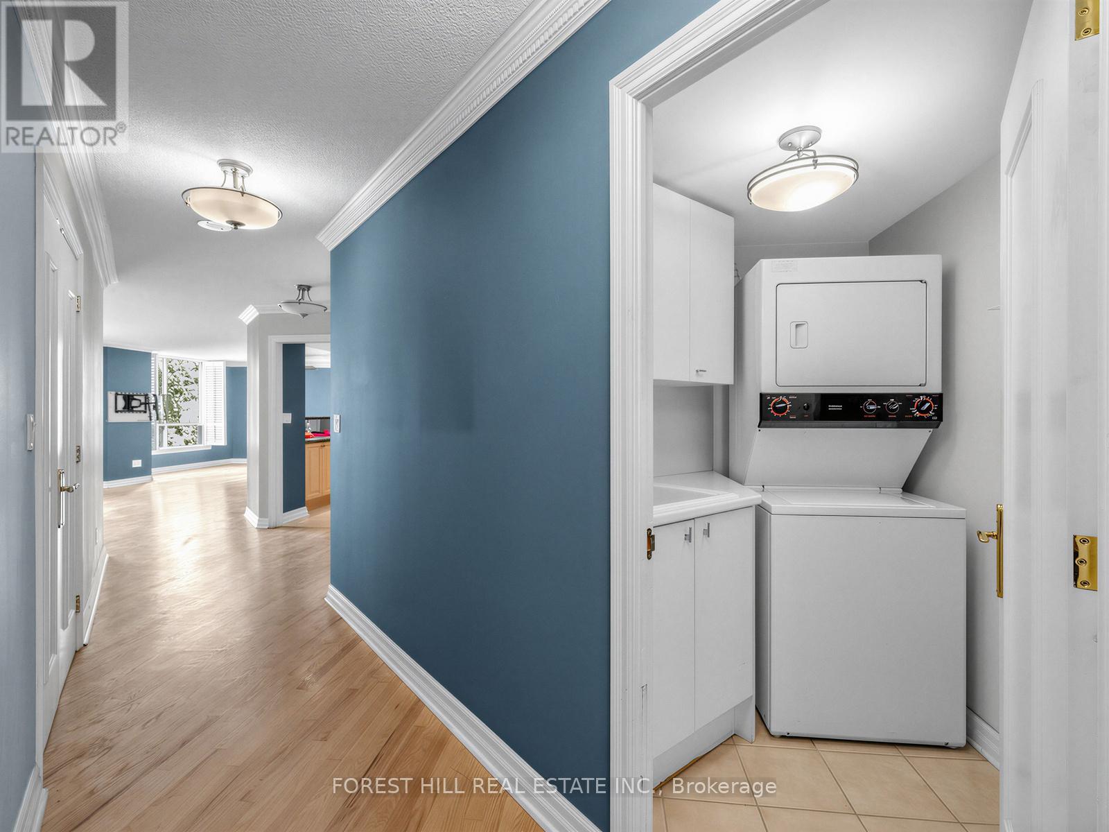 412 - 2727 Yonge Street, Toronto, Ontario  M4N 3R6 - Photo 2 - C13425990