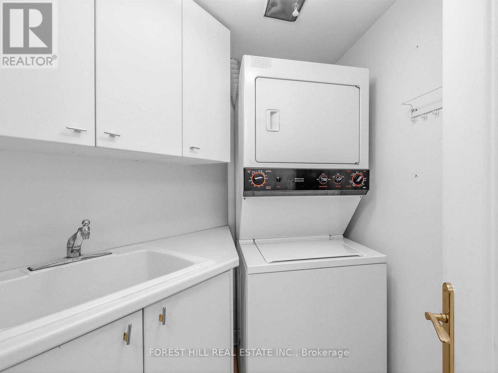 412 - 2727 Yonge Street, Toronto, Ontario  M4N 3R6 - Photo 3 - C13425990
