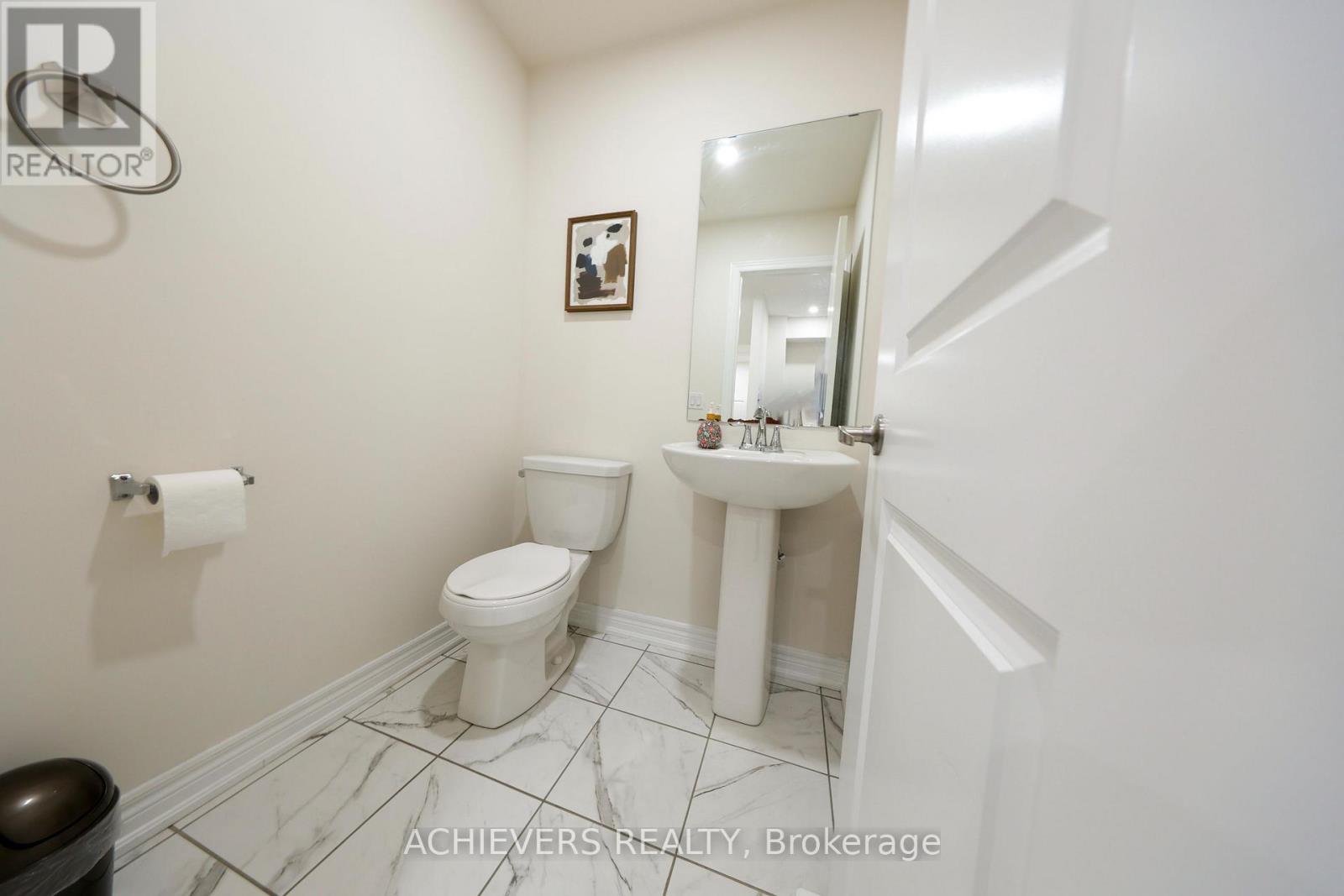 54 Veterans Street, Bradford West Gwillimbury, Ontario  L3A 4L4 - Photo 13 - N13450118
