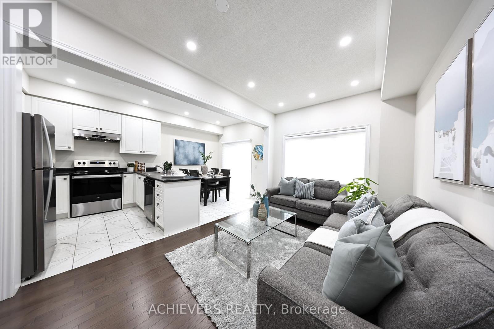 54 Veterans Street, Bradford West Gwillimbury, Ontario  L3A 4L4 - Photo 16 - N13450118