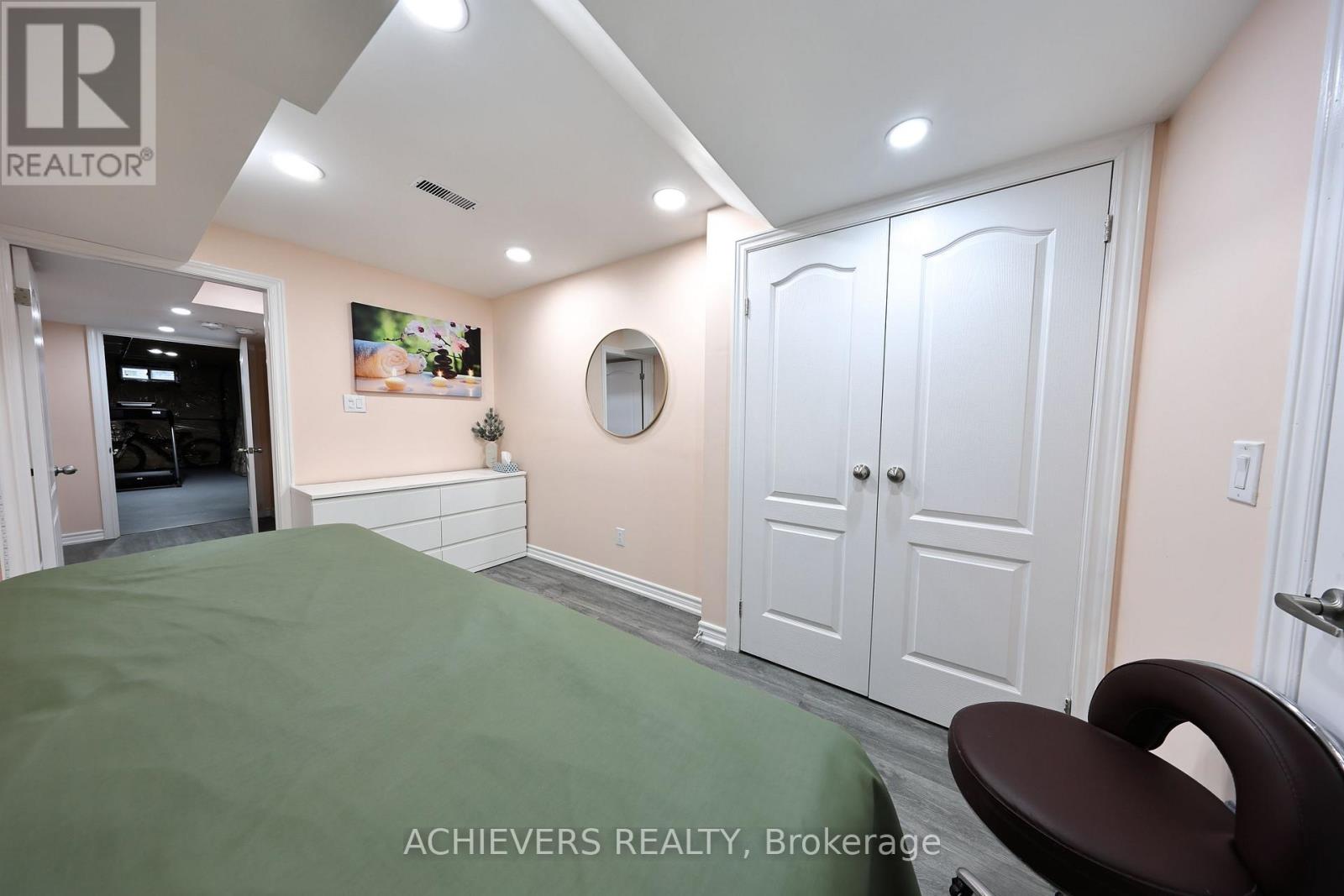 54 Veterans Street, Bradford West Gwillimbury, Ontario  L3A 4L4 - Photo 39 - N13450118