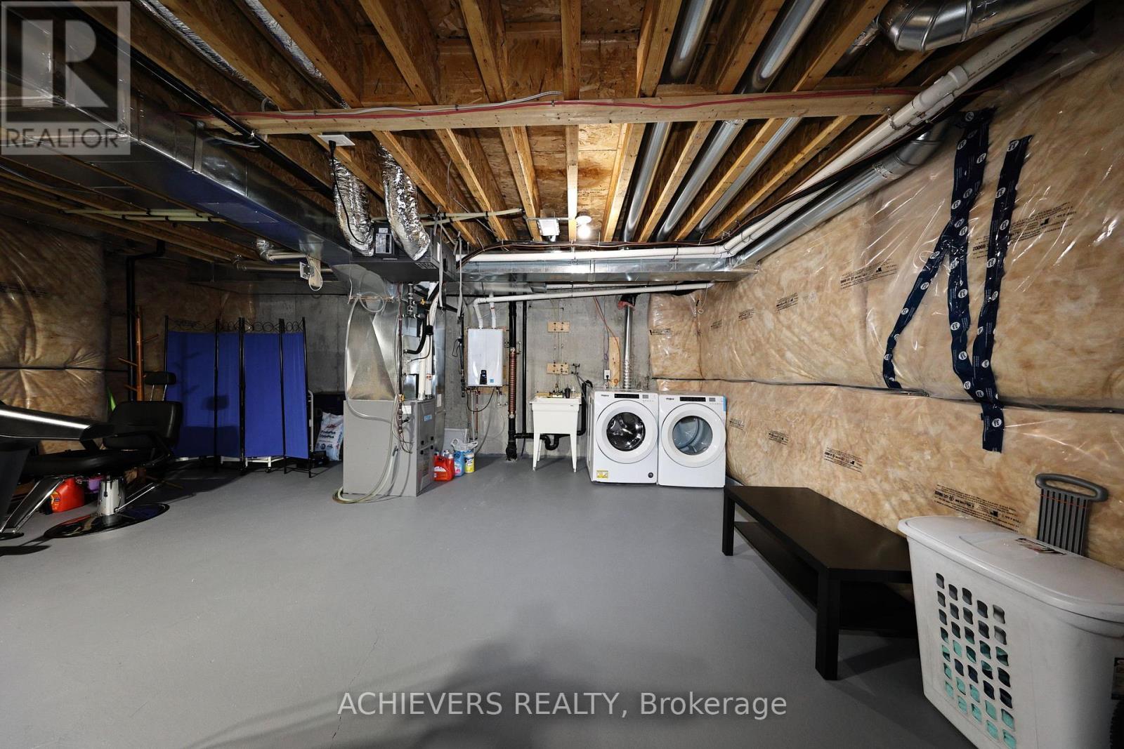 54 Veterans Street, Bradford West Gwillimbury, Ontario  L3A 4L4 - Photo 42 - N13450118