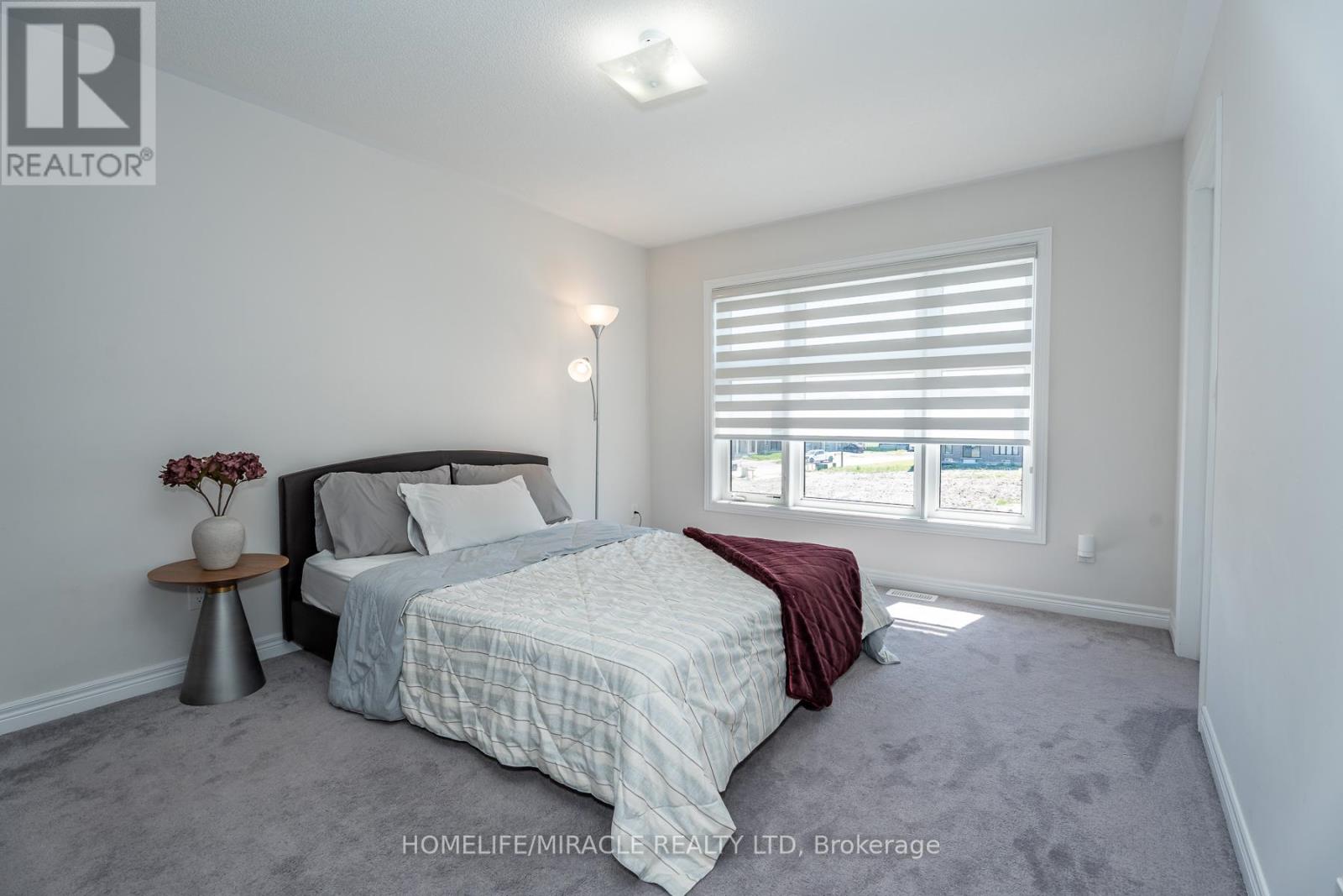 5 Ainslie Hill Crescent, Georgina, Ontario  L0E 1R0 - Photo 33 - N13450152