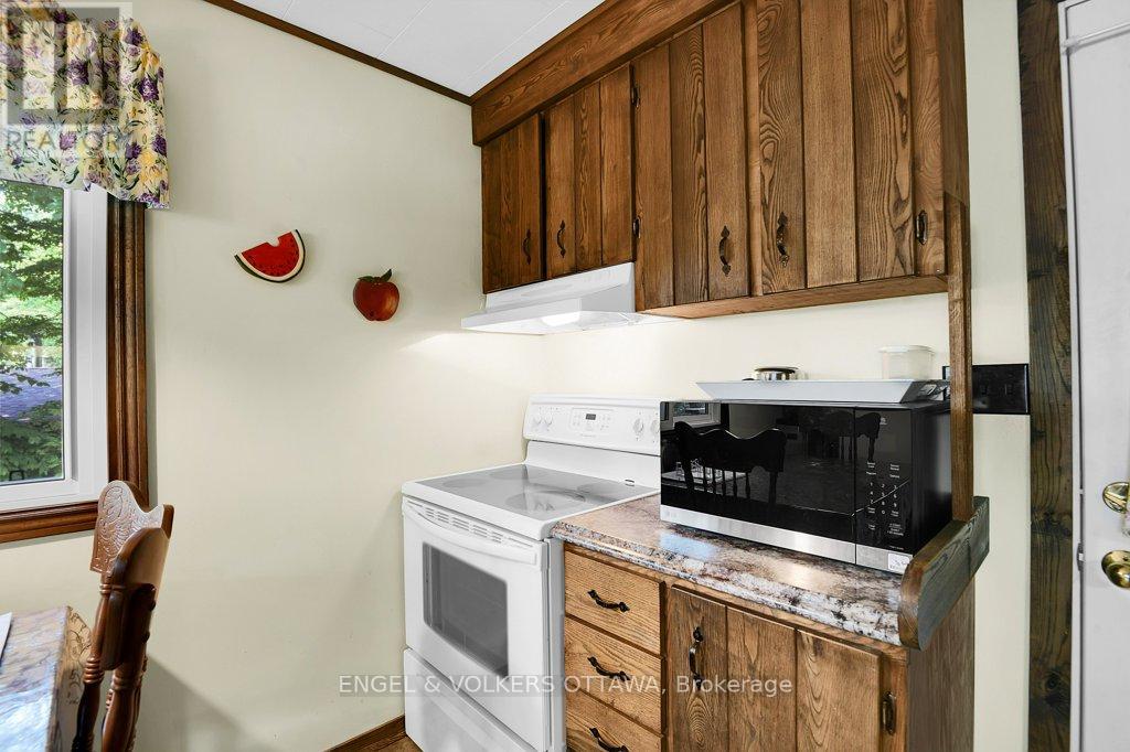 1054 Coutlee Point Lane, Frontenac, Ontario  K0H 2P0 - Photo 18 - X13450444