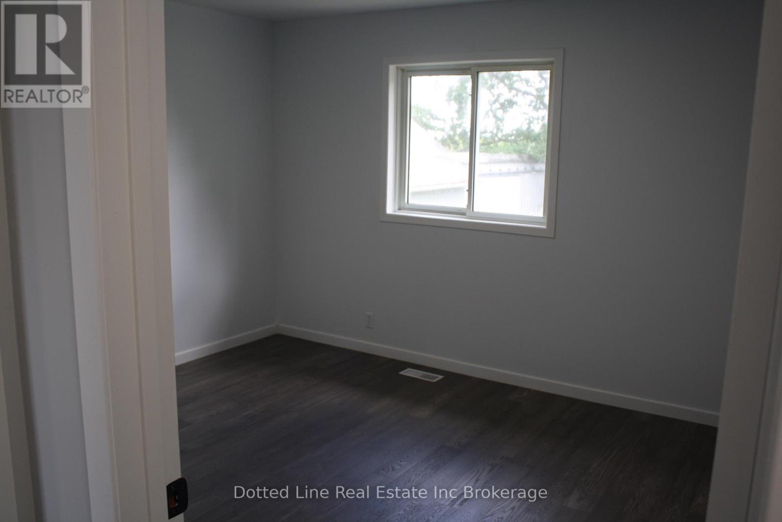 2831 Lakeshore Road, Norfolk, Ontario  N0E 1M0 - Photo 14 - X13450302