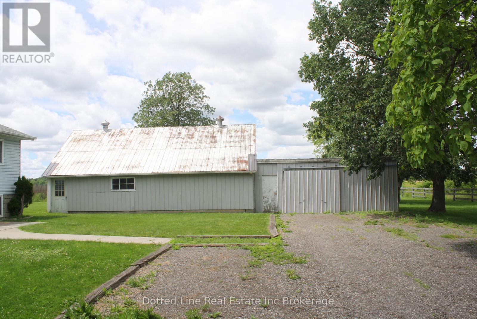 2831 Lakeshore Road, Norfolk, Ontario  N0E 1M0 - Photo 9 - X13450302