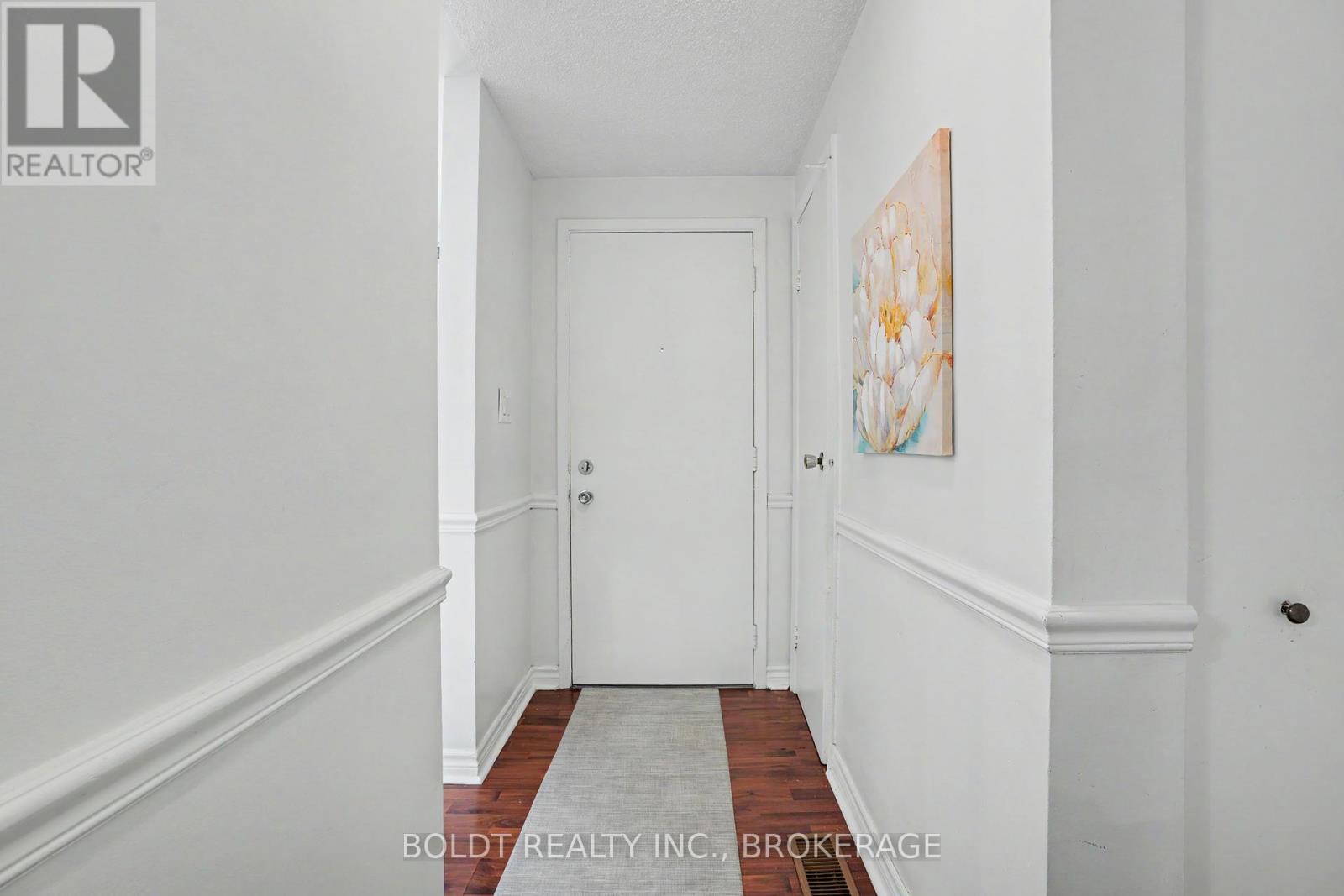 52 - 242 Lakeport Road, St. Catharines, Ontario  L2N 6V2 - Photo 2 - X13450326