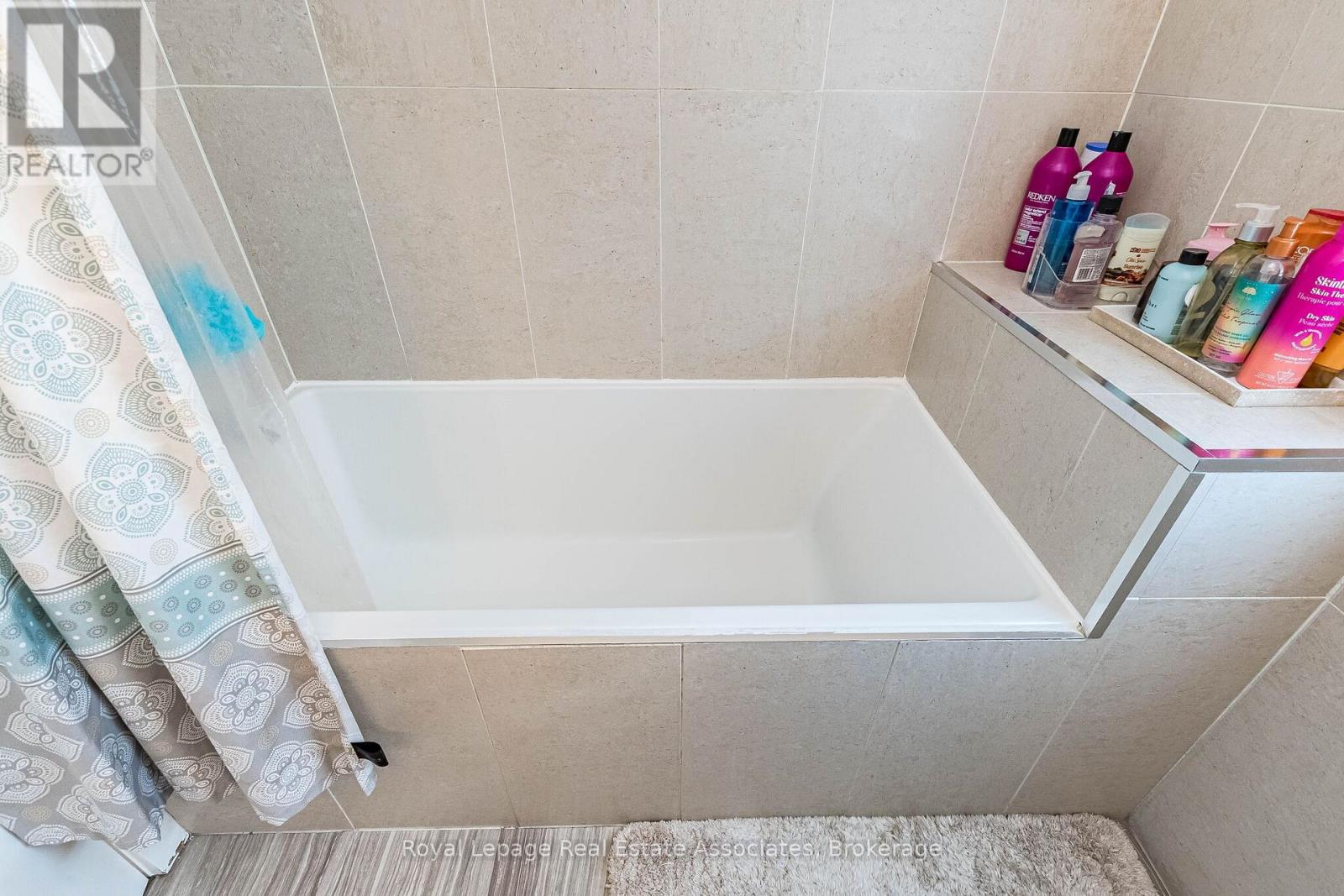 1071 Westmount Avenue, Mississauga, Ontario  L5E 1X5 - Photo 30 - W13449988