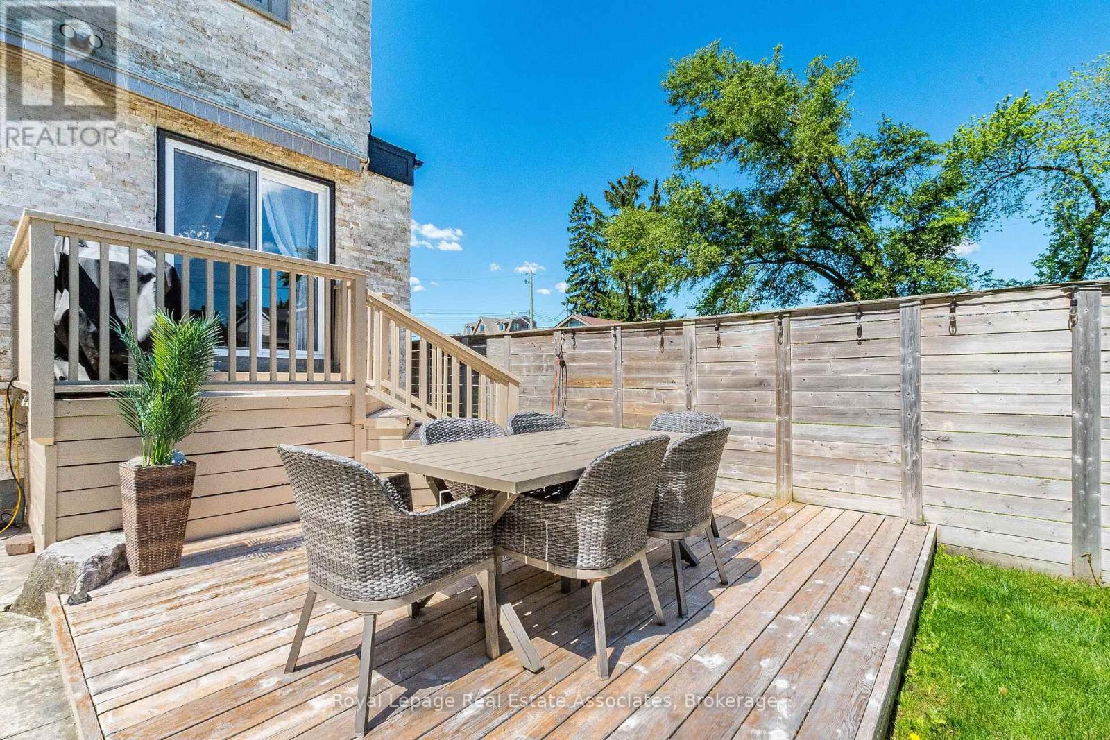 1071 Westmount Avenue, Mississauga, Ontario  L5E 1X5 - Photo 48 - W13449988
