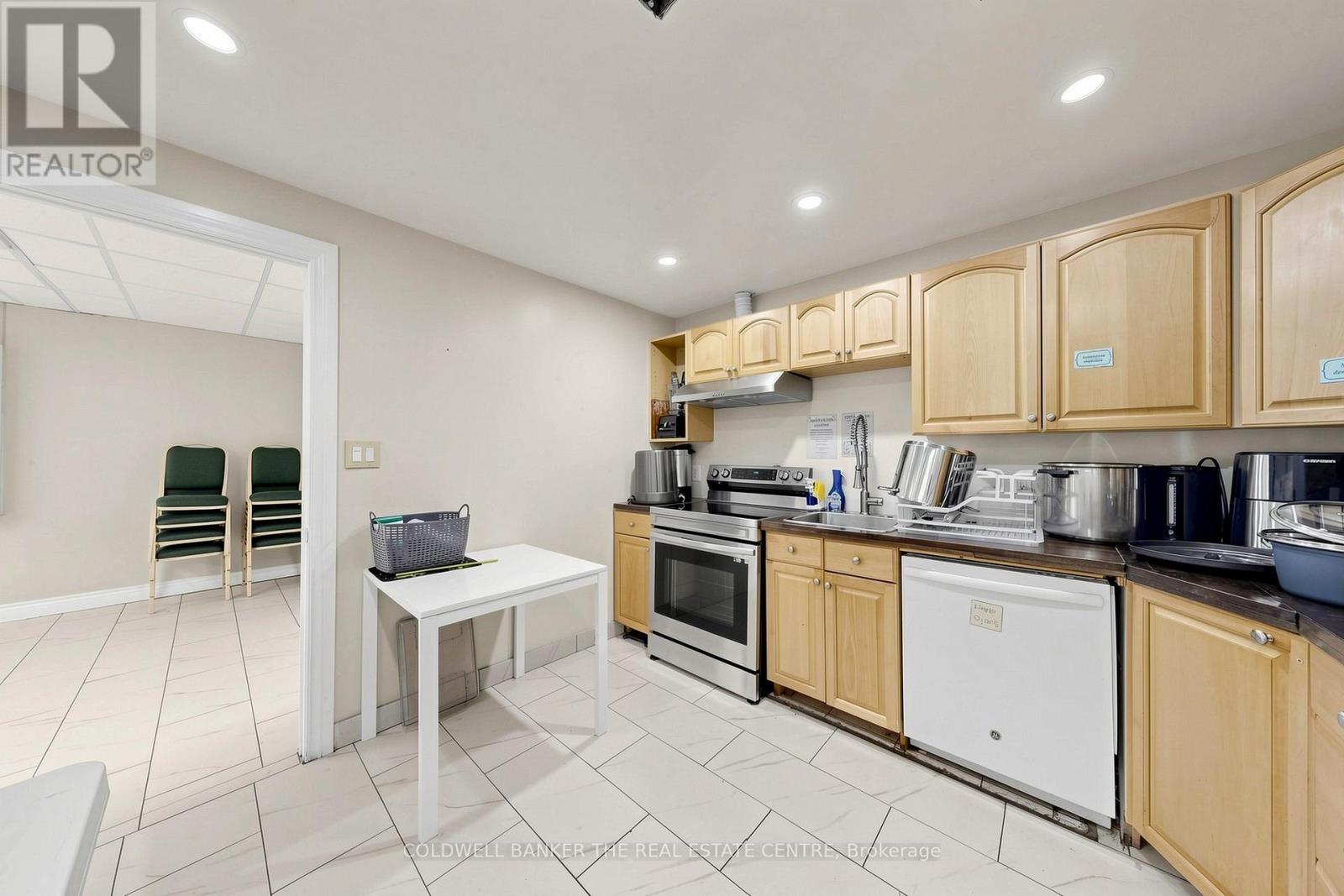 34 - 94 Kenhar Drive, Toronto, Ontario  M9L 1N2 - Photo 16 - W13450008