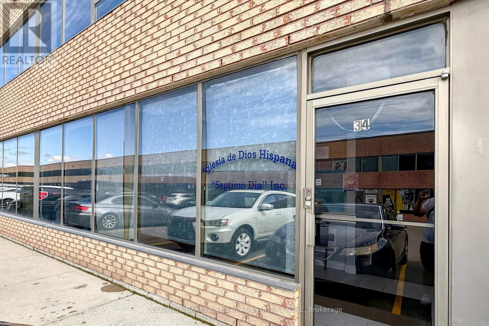 34 - 94 Kenhar Drive, Toronto, Ontario  M9L 1N2 - Photo 2 - W13450008