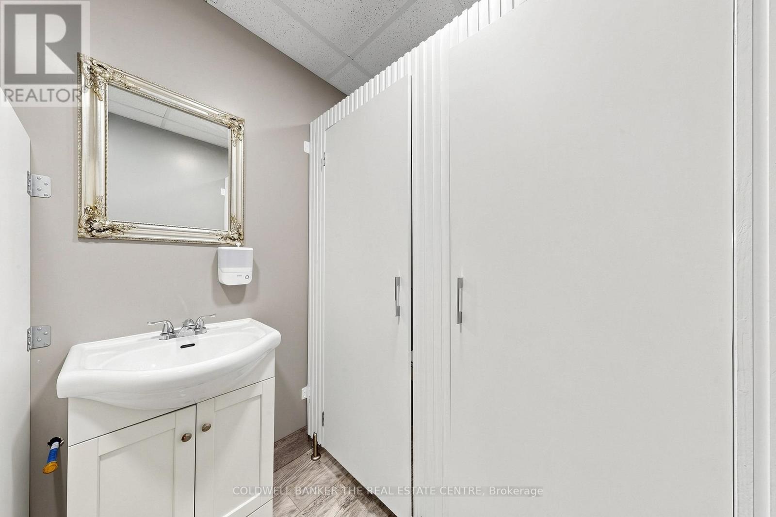 34 - 94 Kenhar Drive, Toronto, Ontario  M9L 1N2 - Photo 26 - W13450008