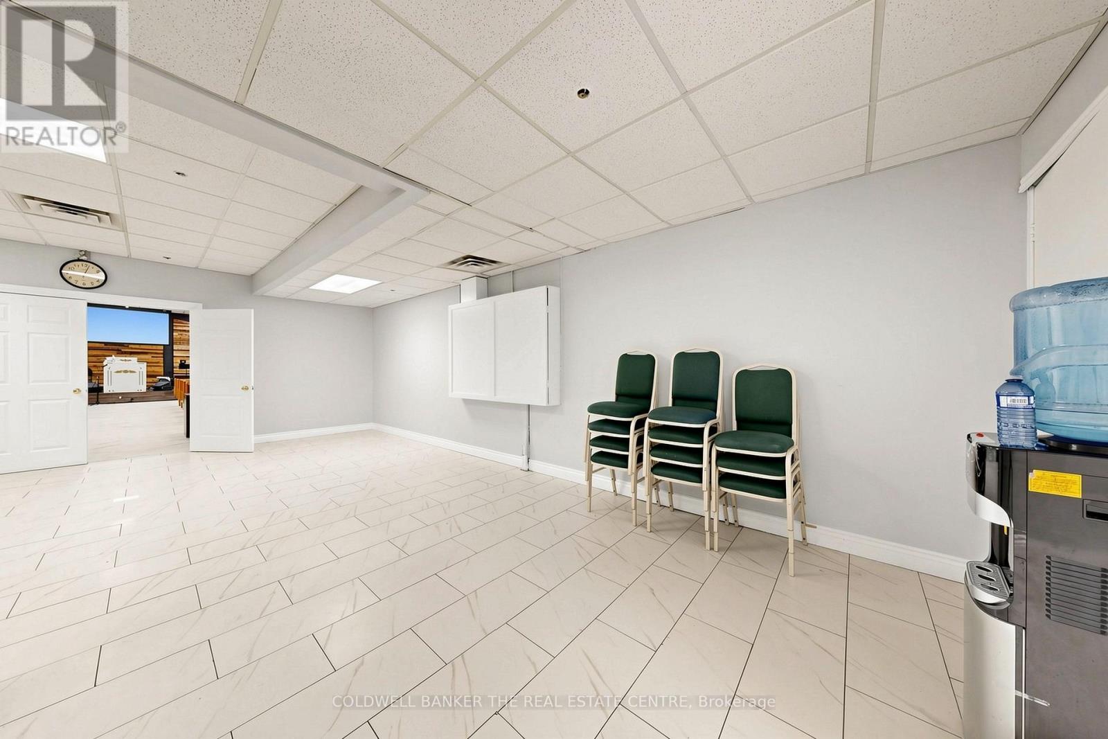 34 - 94 Kenhar Drive, Toronto, Ontario  M9L 1N2 - Photo 8 - W13450008