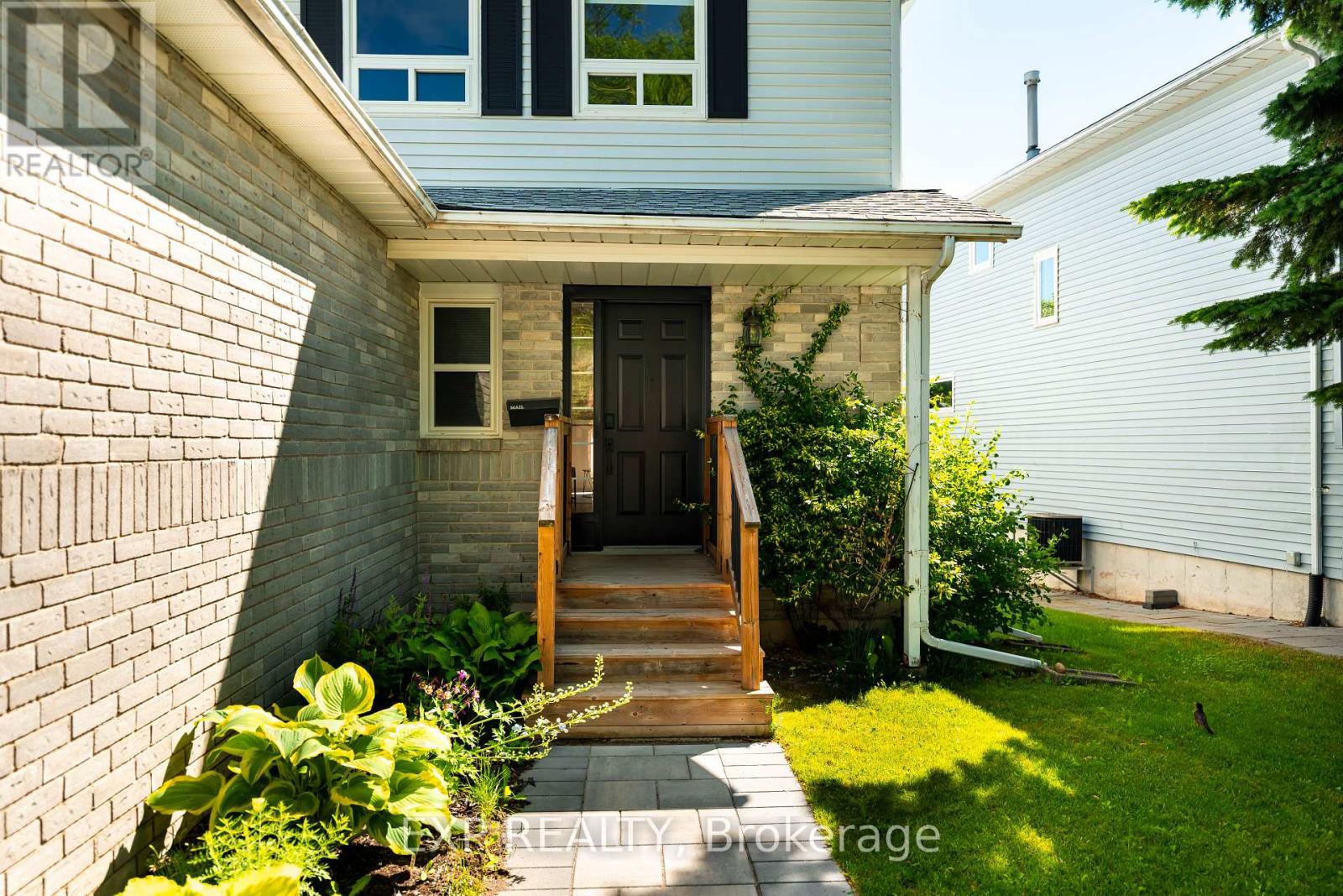 345 Rebecca Drive, Orangeville, Ontario  L9W 4P5 - Photo 3 - W13450014