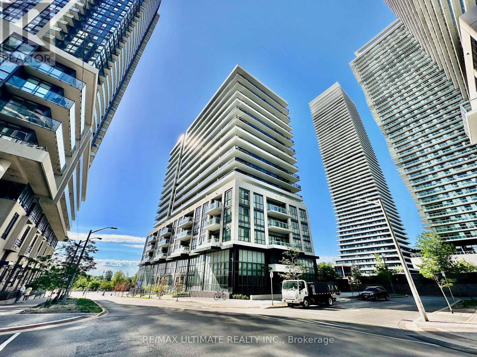 UPH06 - 65 ANNIE CRAIG DRIVE, Toronto, Ontario