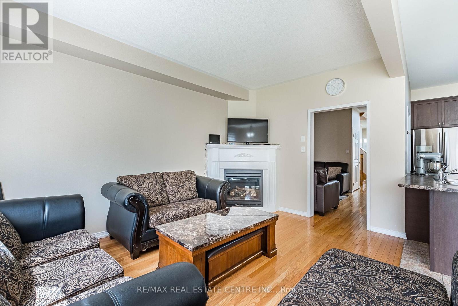 7 Loftsmoor Drive, Brampton, Ontario  L6R 3R8 - Photo 14 - W13450094