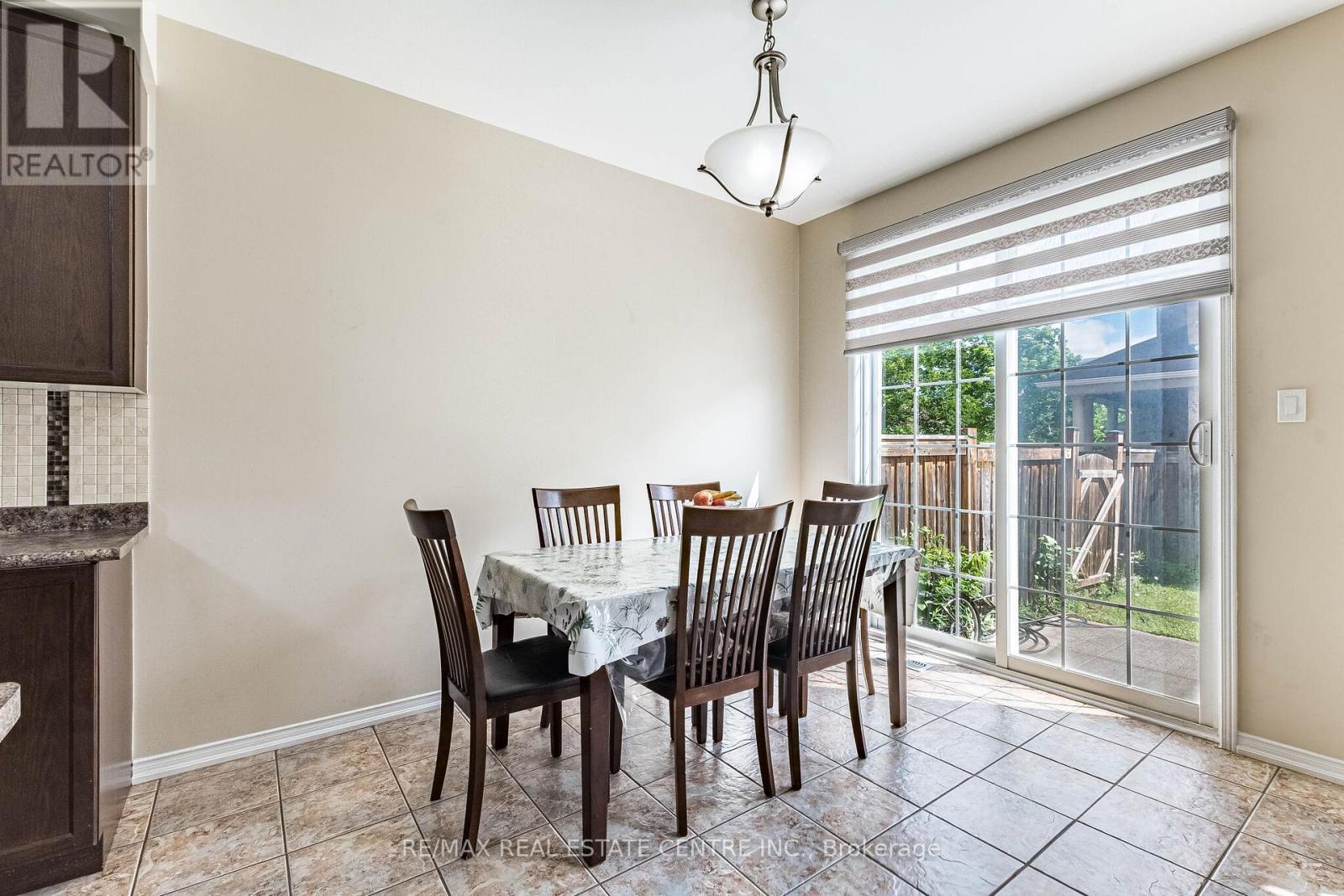 7 Loftsmoor Drive, Brampton, Ontario  L6R 3R8 - Photo 21 - W13450094