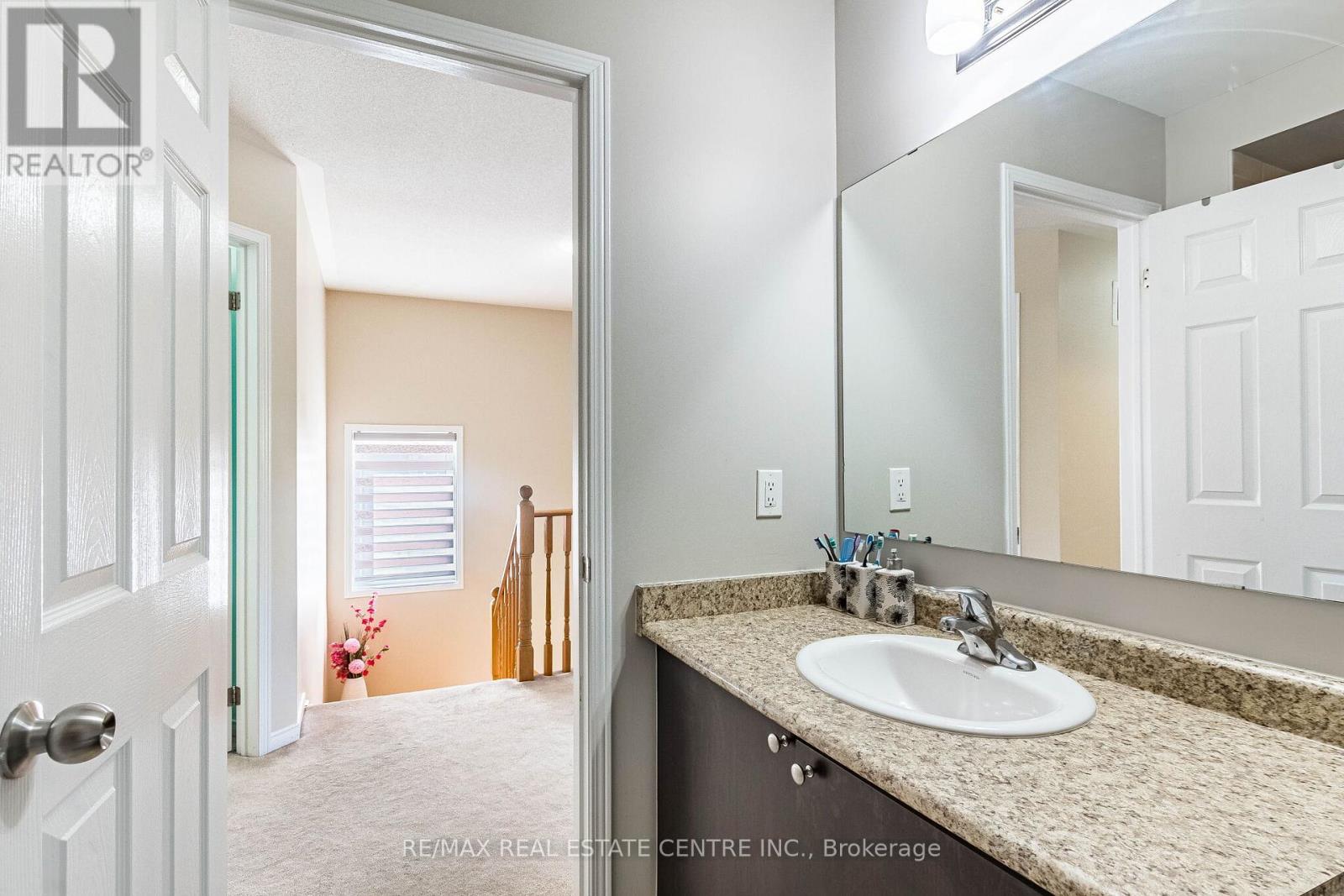 7 Loftsmoor Drive, Brampton, Ontario  L6R 3R8 - Photo 41 - W13450094