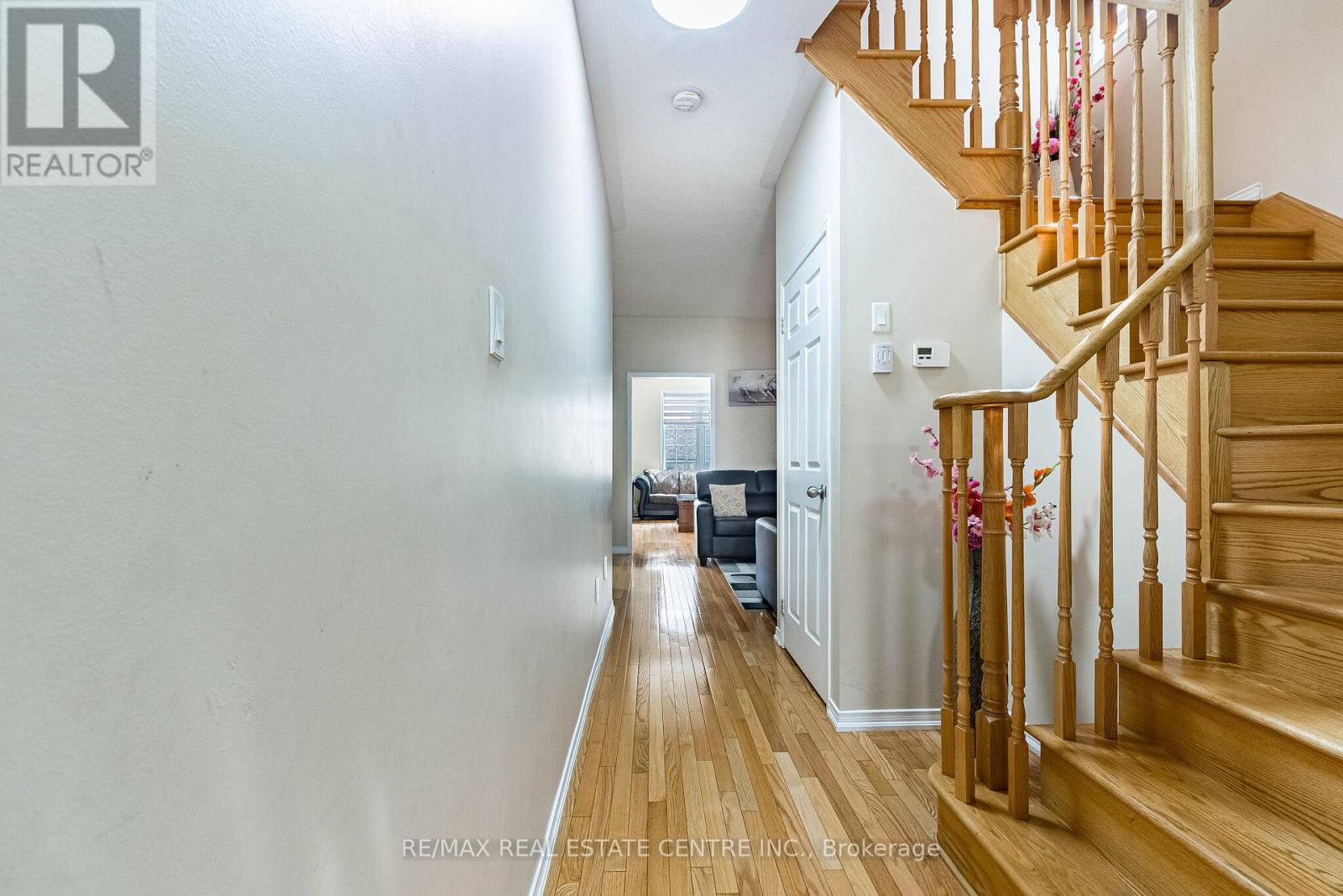 7 Loftsmoor Drive, Brampton, Ontario  L6R 3R8 - Photo 7 - W13450094