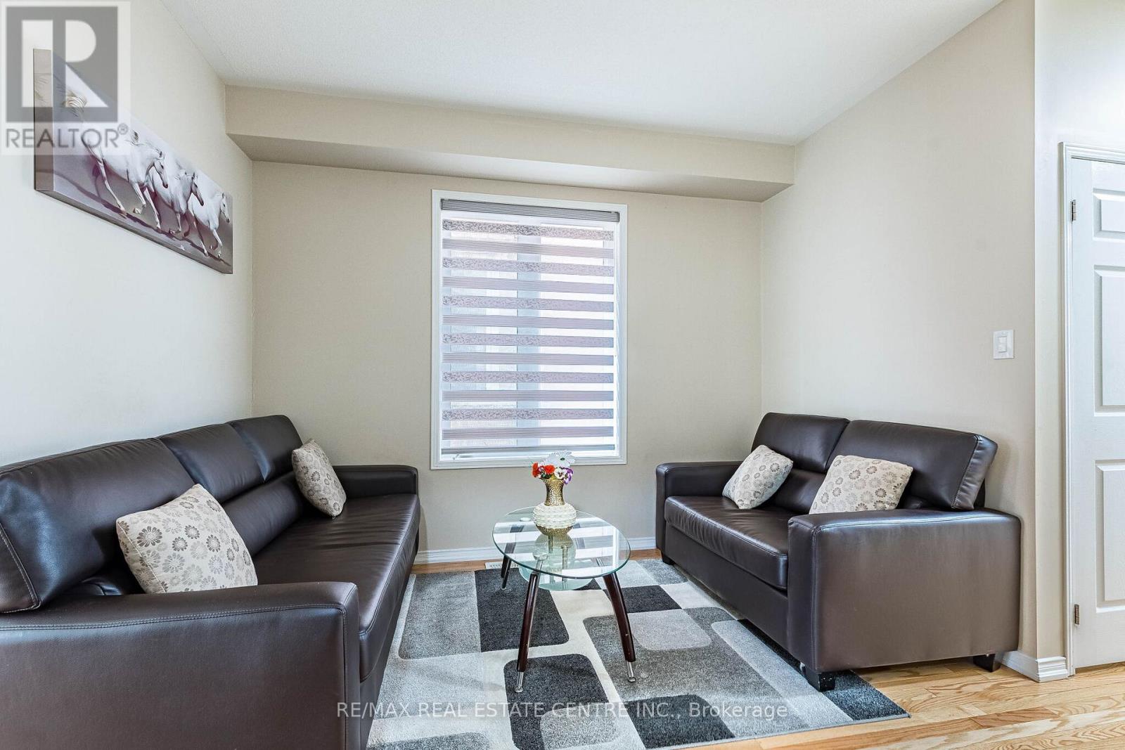 7 Loftsmoor Drive, Brampton, Ontario  L6R 3R8 - Photo 9 - W13450094