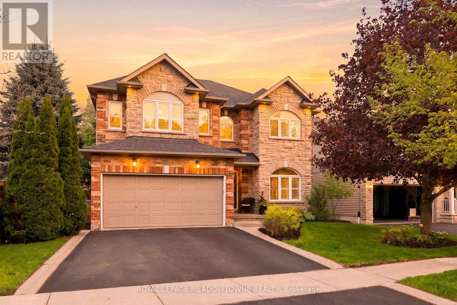 5 Filton Road, Caledon, Ontario  L7C 1R5 - Photo 2 - W13450128