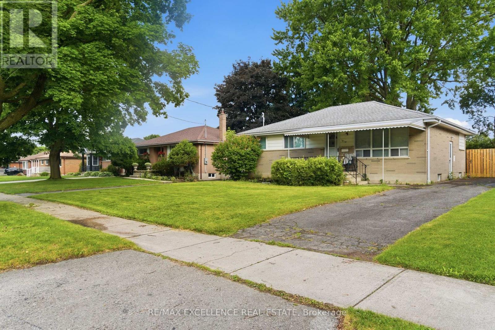 1814 Whitehall Drive, London East, Ontario  N5W 1Z3 - Photo 2 - X13433954