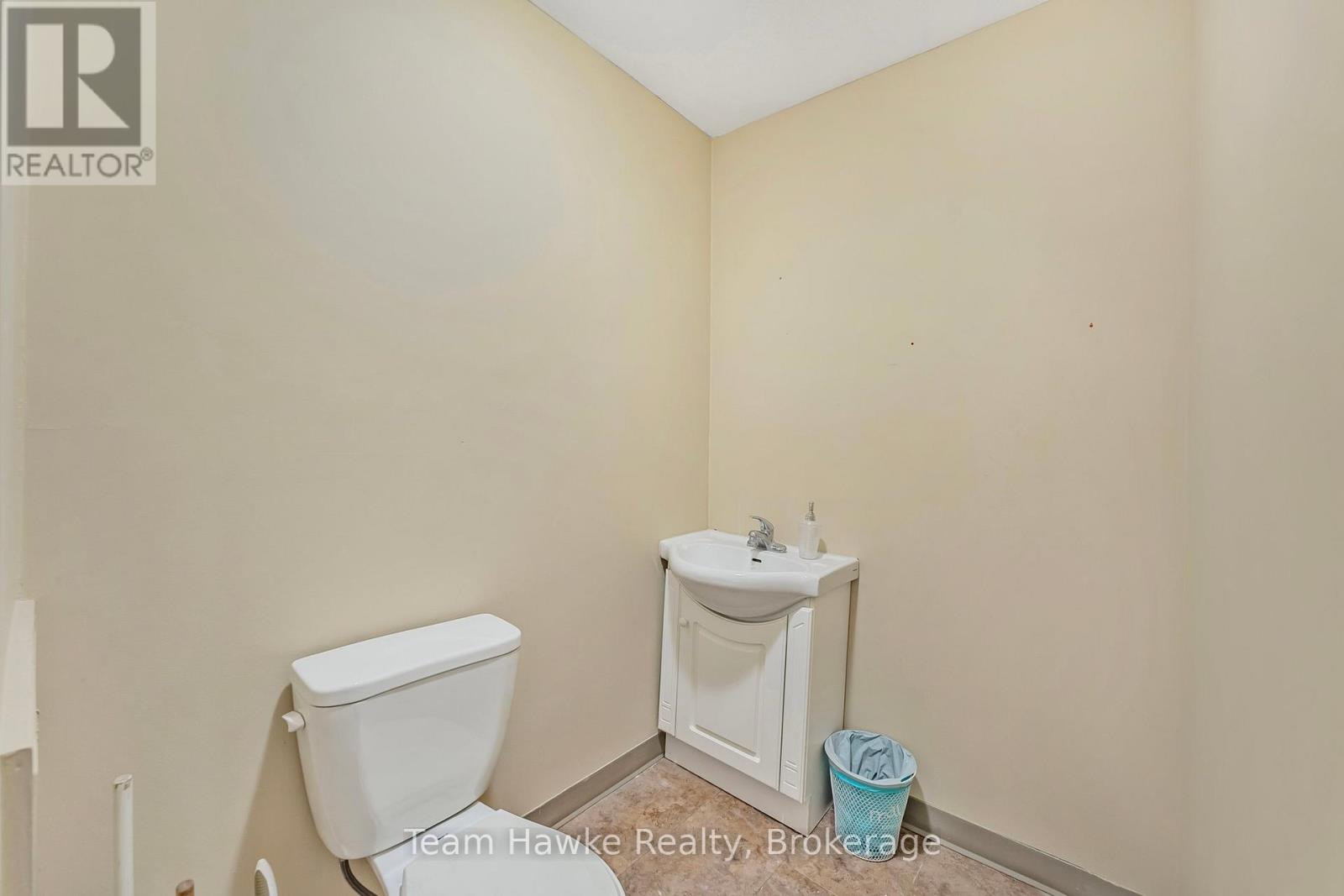 101 Main Street, Penetanguishene, Ontario  L9M 1S9 - Photo 21 - S13450354