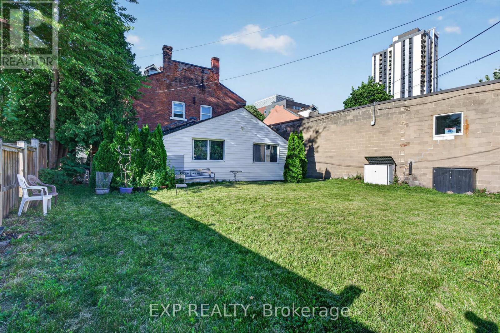 413 - 415 King Street W, Hamilton, Ontario  L8P 1B5 - Photo 3 - X13450158