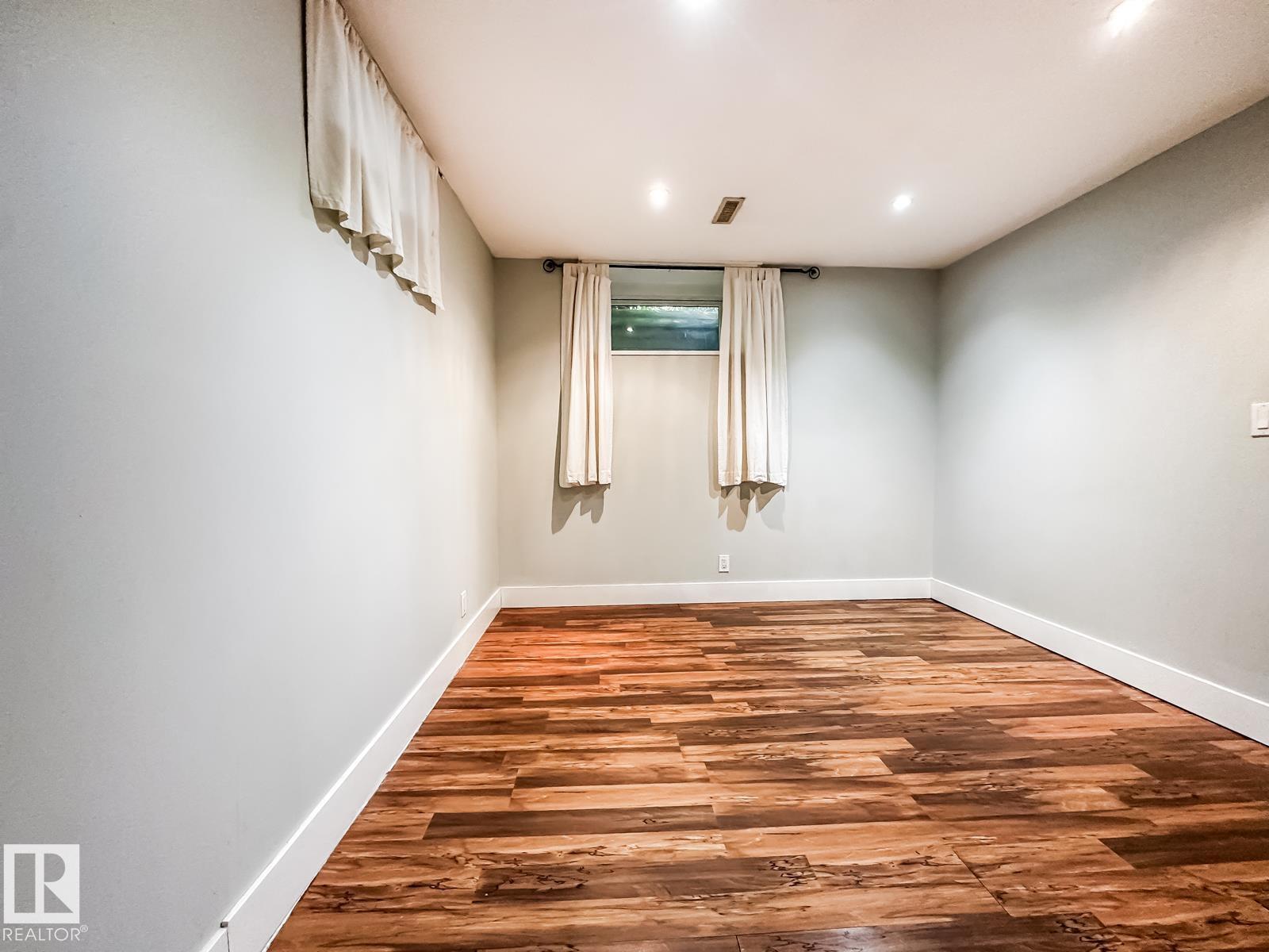 9612 74 Av Nw, Edmonton, Alberta  T6E 1E6 - Photo 37 - E4493879