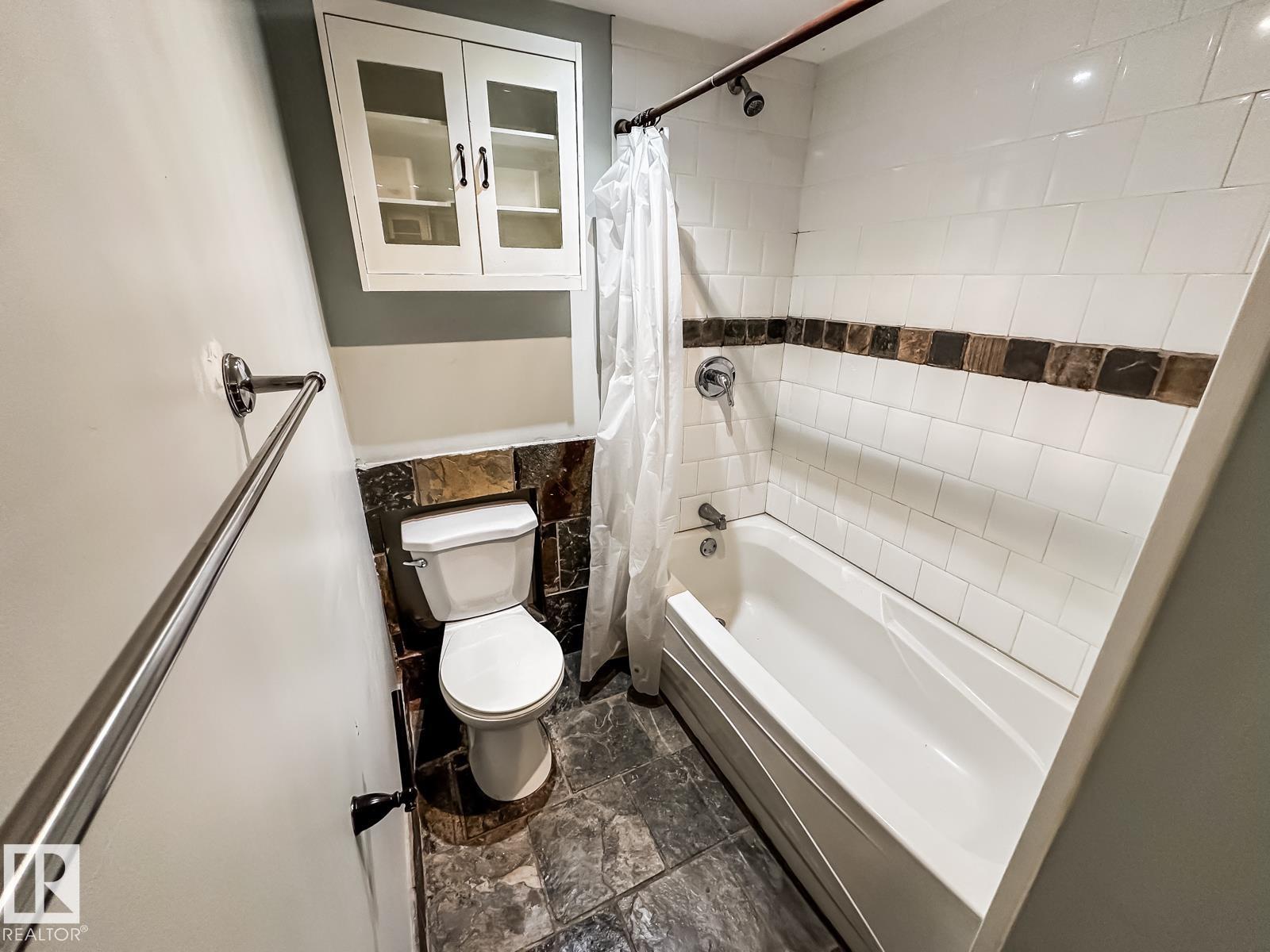 9612 74 Av Nw, Edmonton, Alberta  T6E 1E6 - Photo 39 - E4493879
