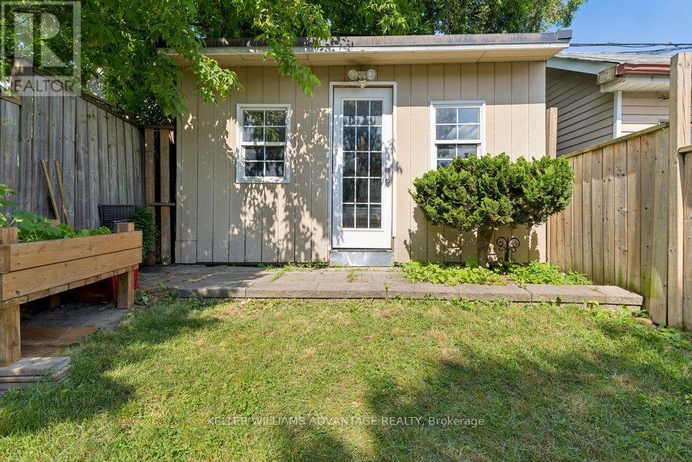 203 Blackthorn Avenue, Toronto, Ontario  M6N 3H7 - Photo 47 - W13449774