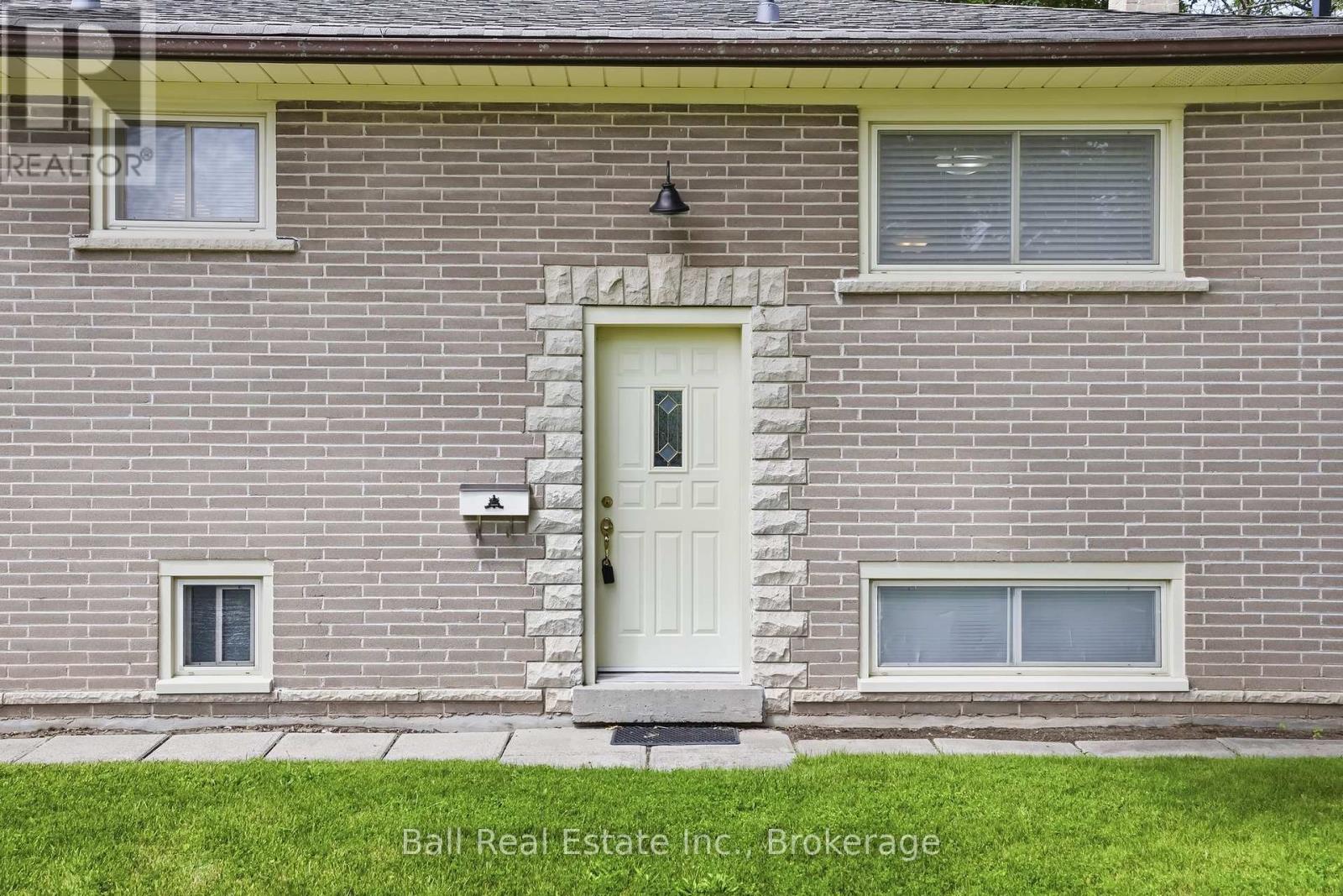 614 Lansdowne Drive, Oshawa, Ontario  L1G 1W4 - Photo 6 - E13450166